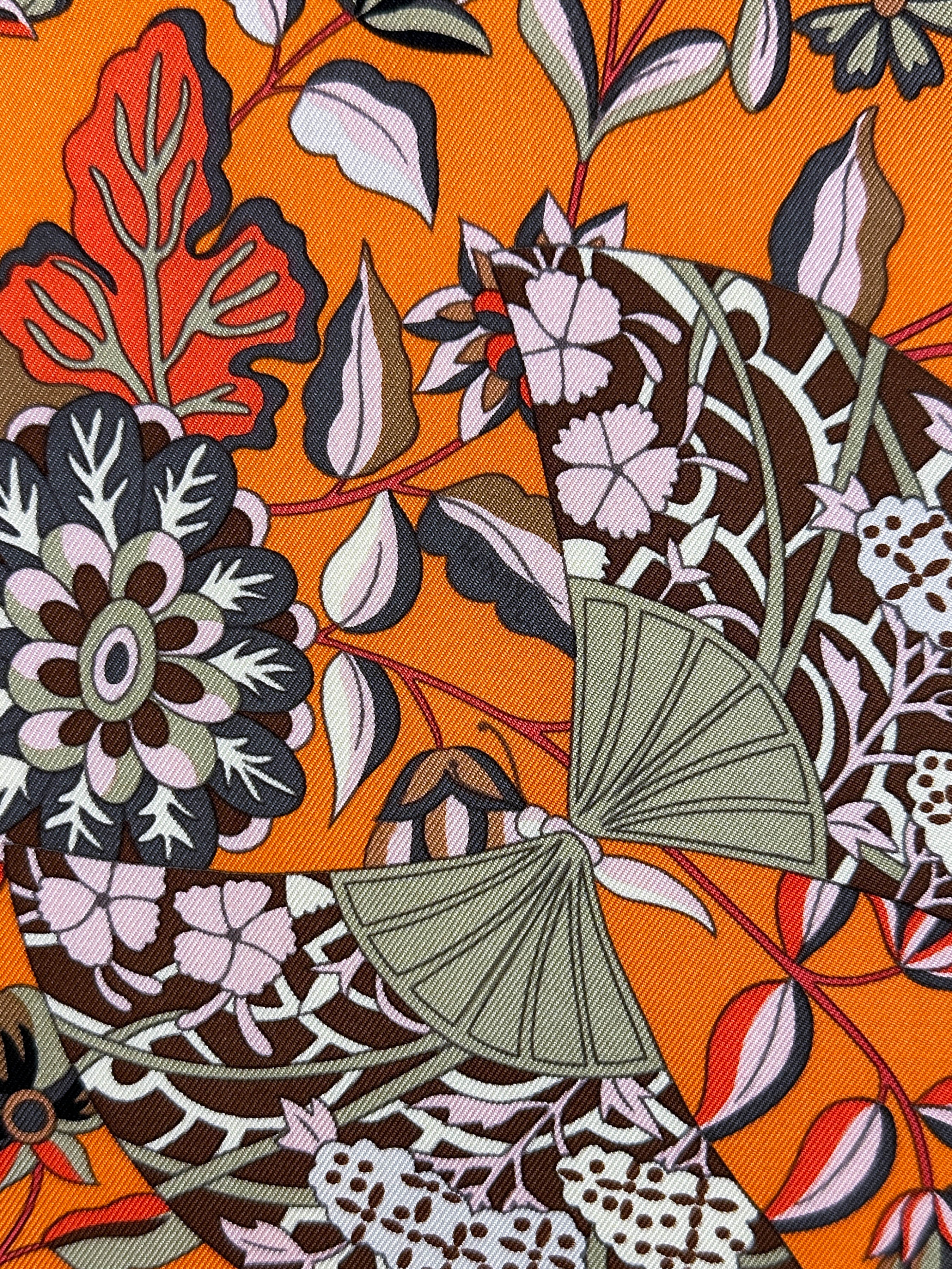 Hermès Fleurs et Papillons de Tissus 90