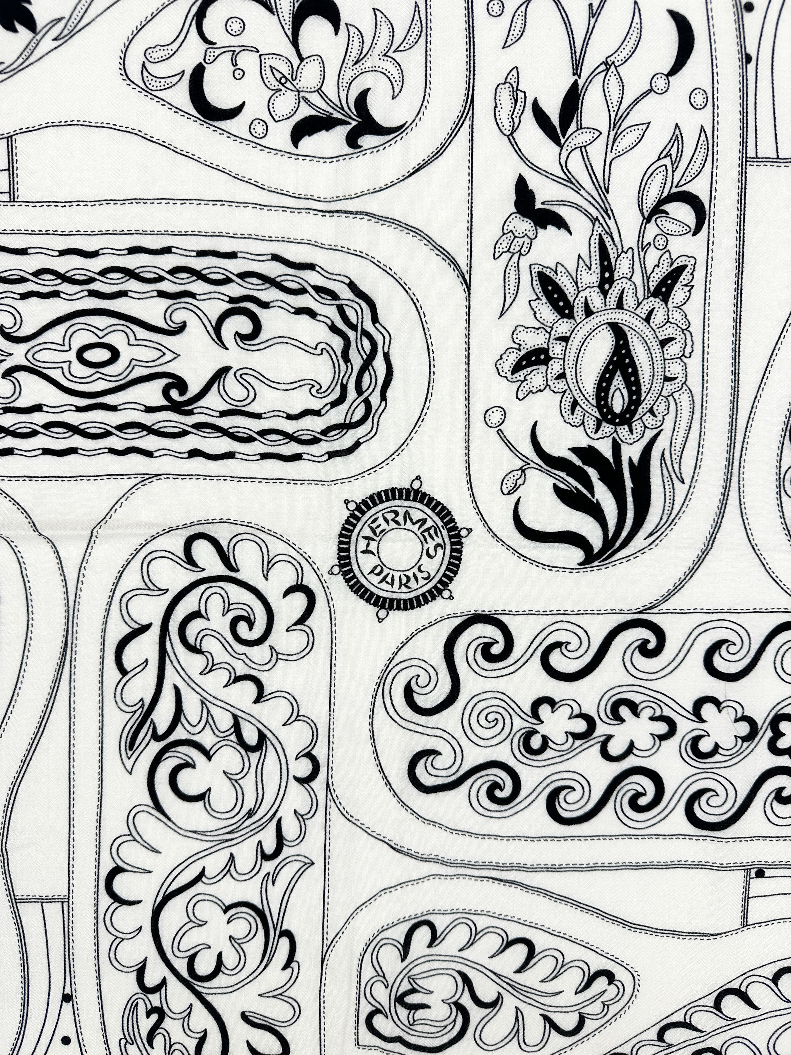 Hermès Festival des Amazones Bandana Cashmere Silk 140