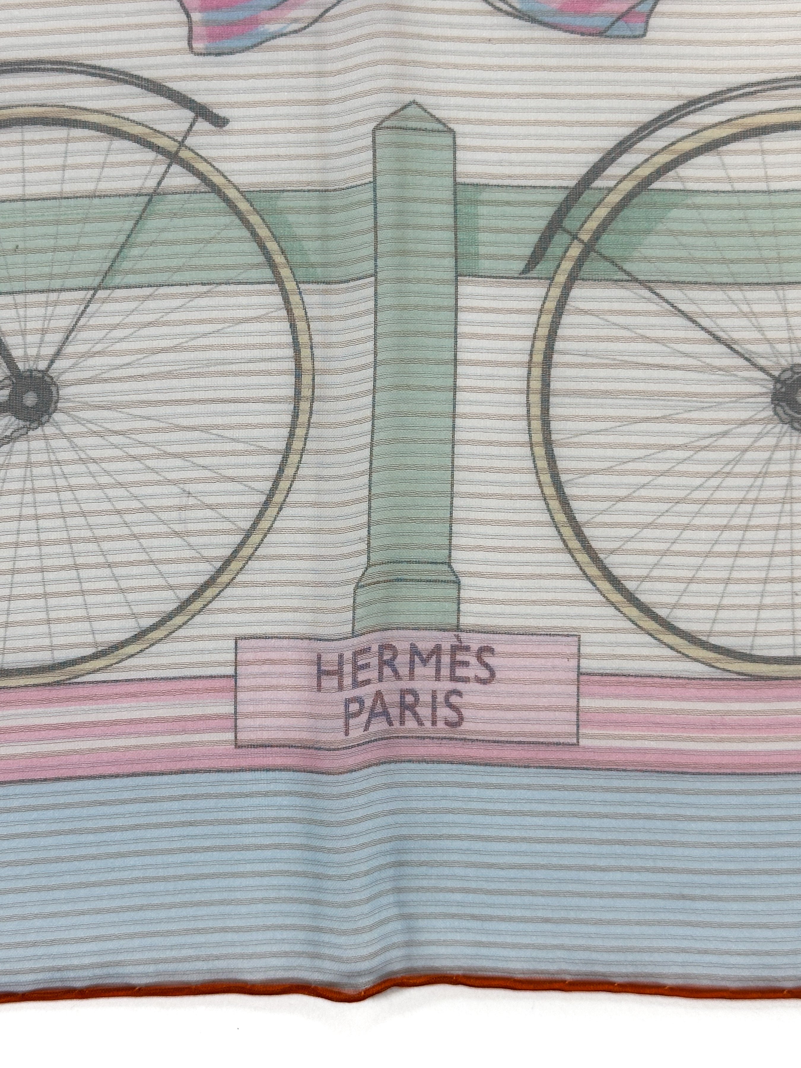 Hermès Les Bécanes Mousseline 70