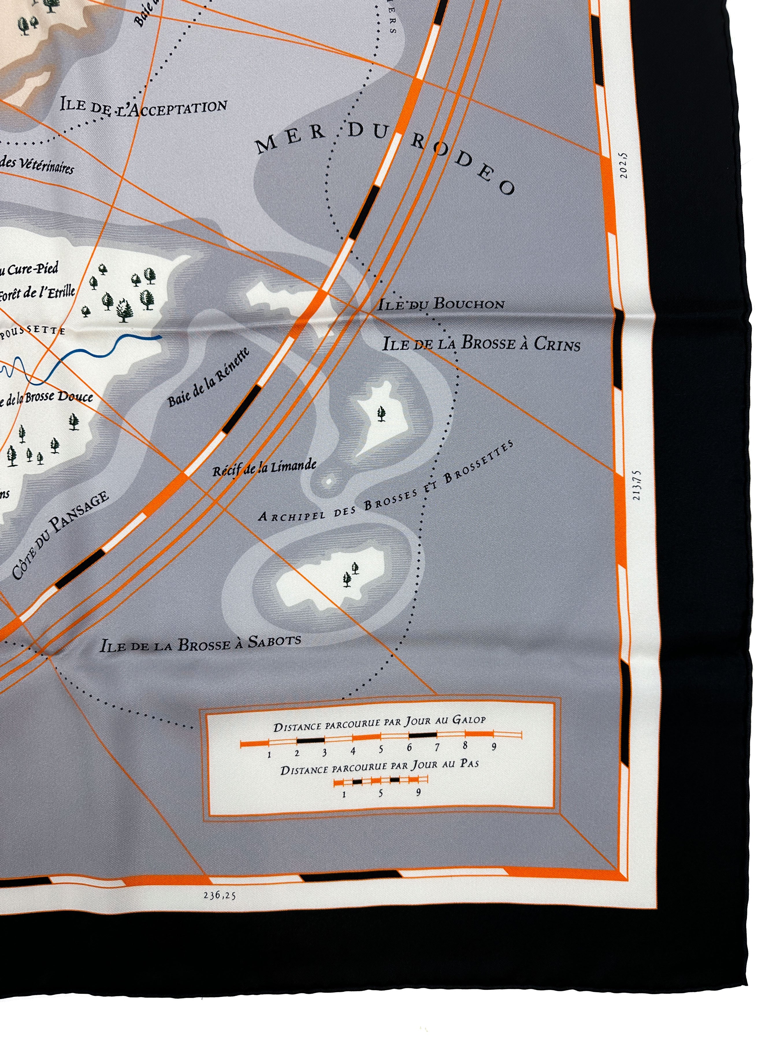 Hermès Planisphere d'un Monde Equestre Silk 140