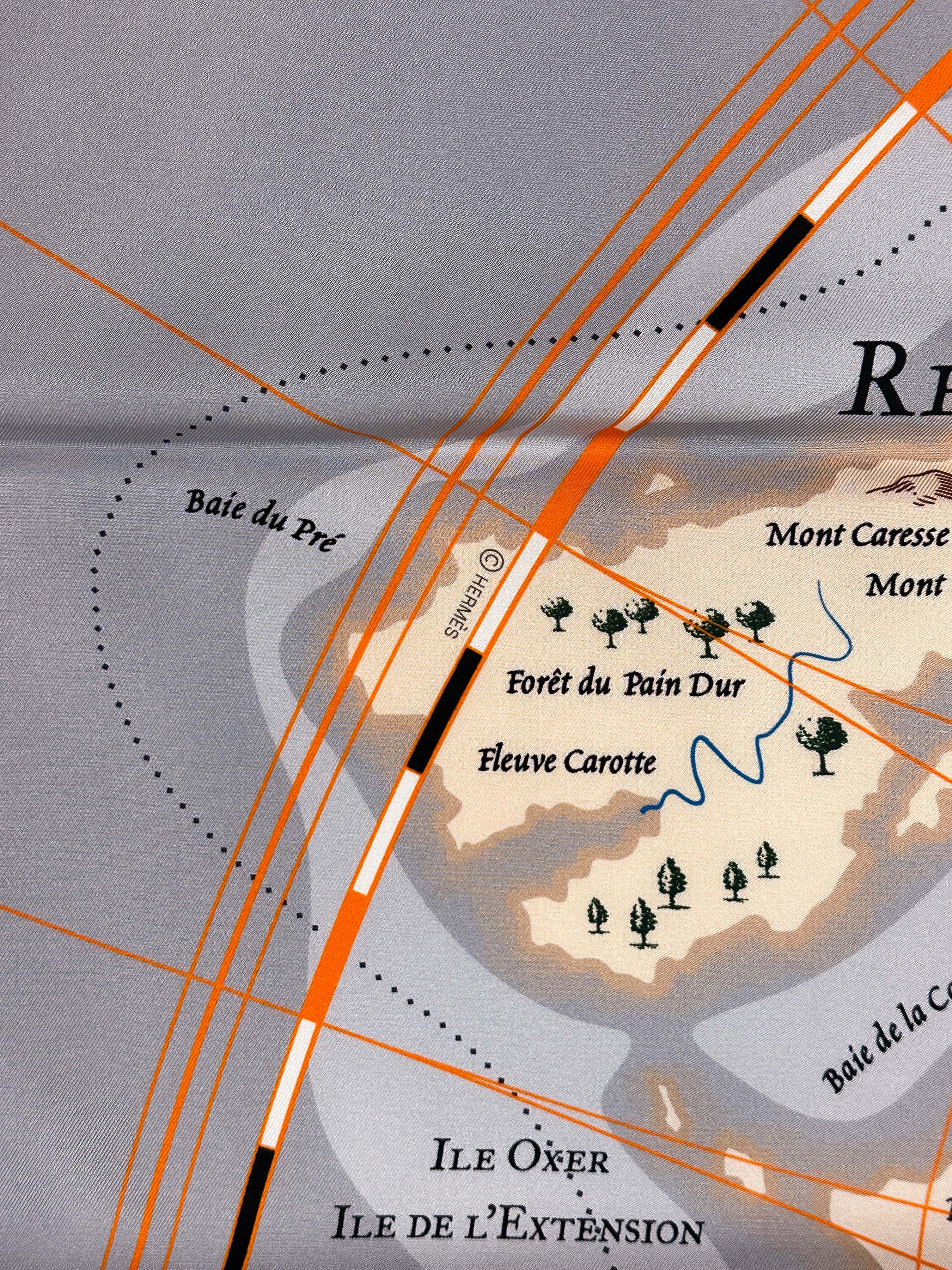 Hermès Planisphere d'un Monde Equestre Silk 140