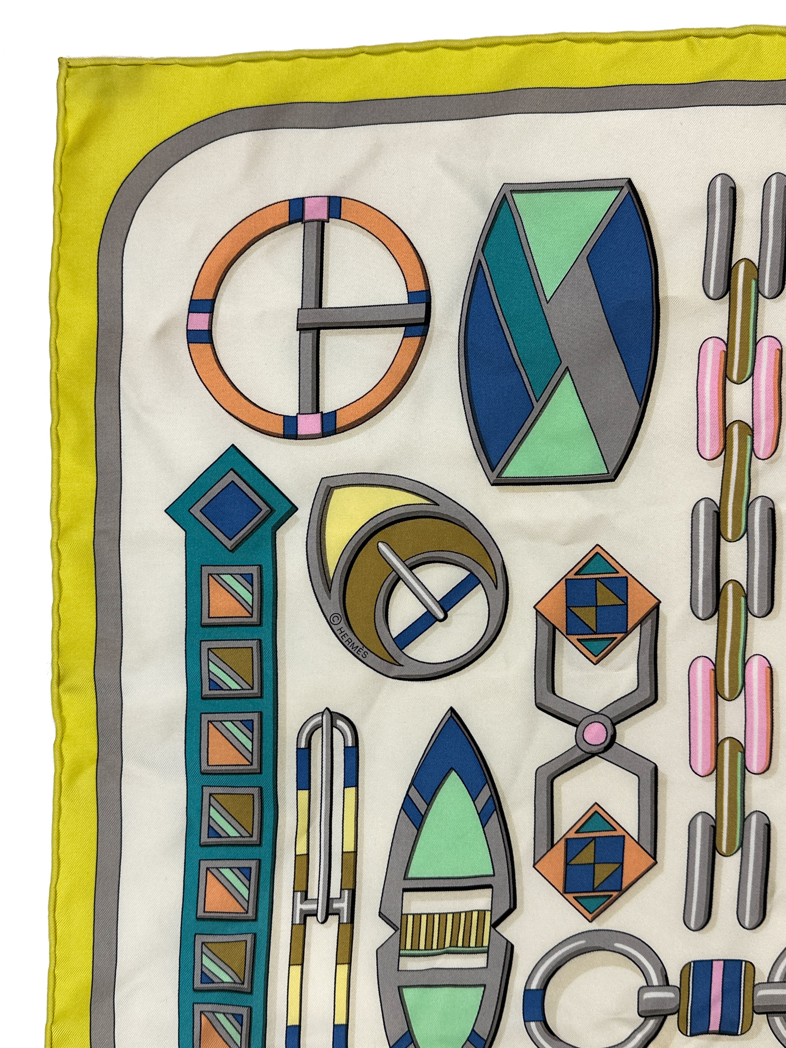 Hermès Carré en Boucles 90