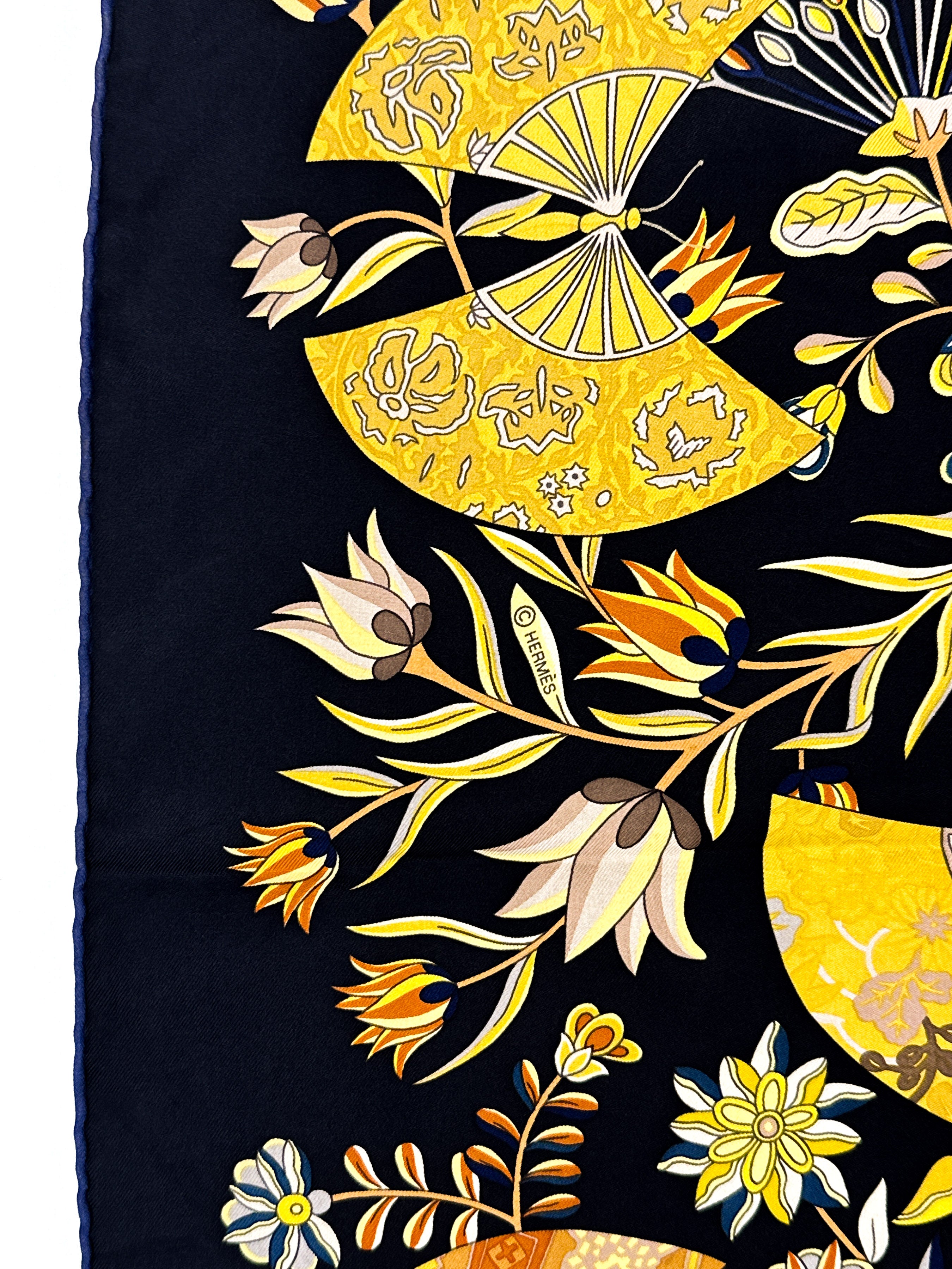 Hermès Fleurs et Papillons de Tissus 90