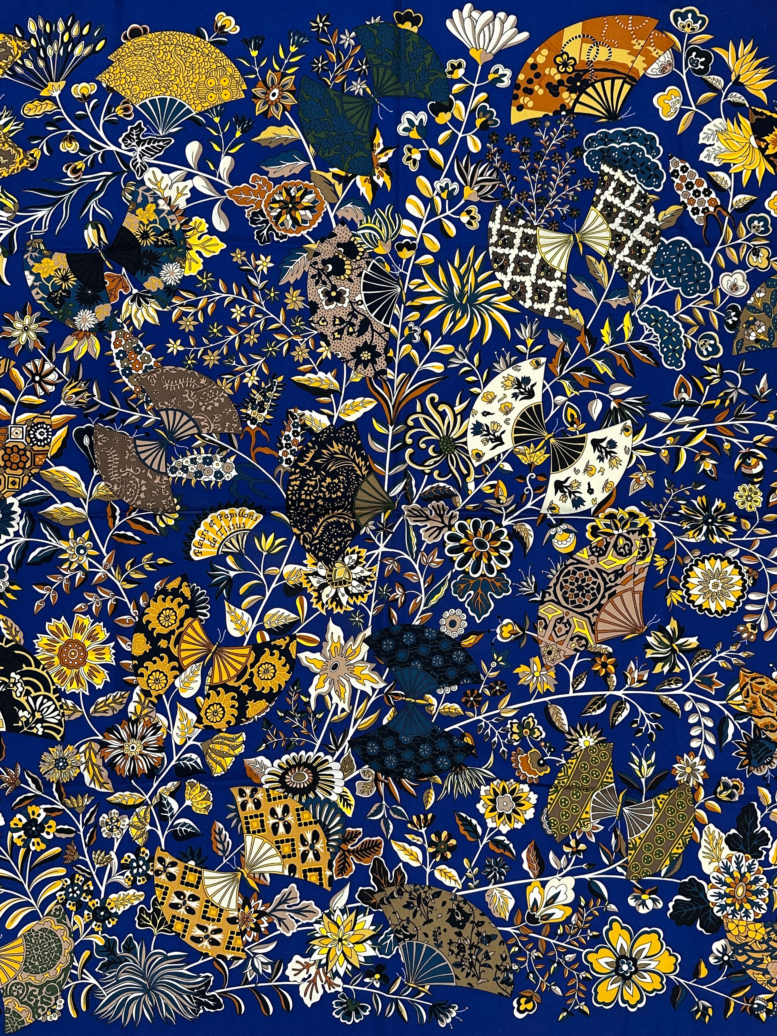 Hermès Fleurs et Papillons de Tissus 90