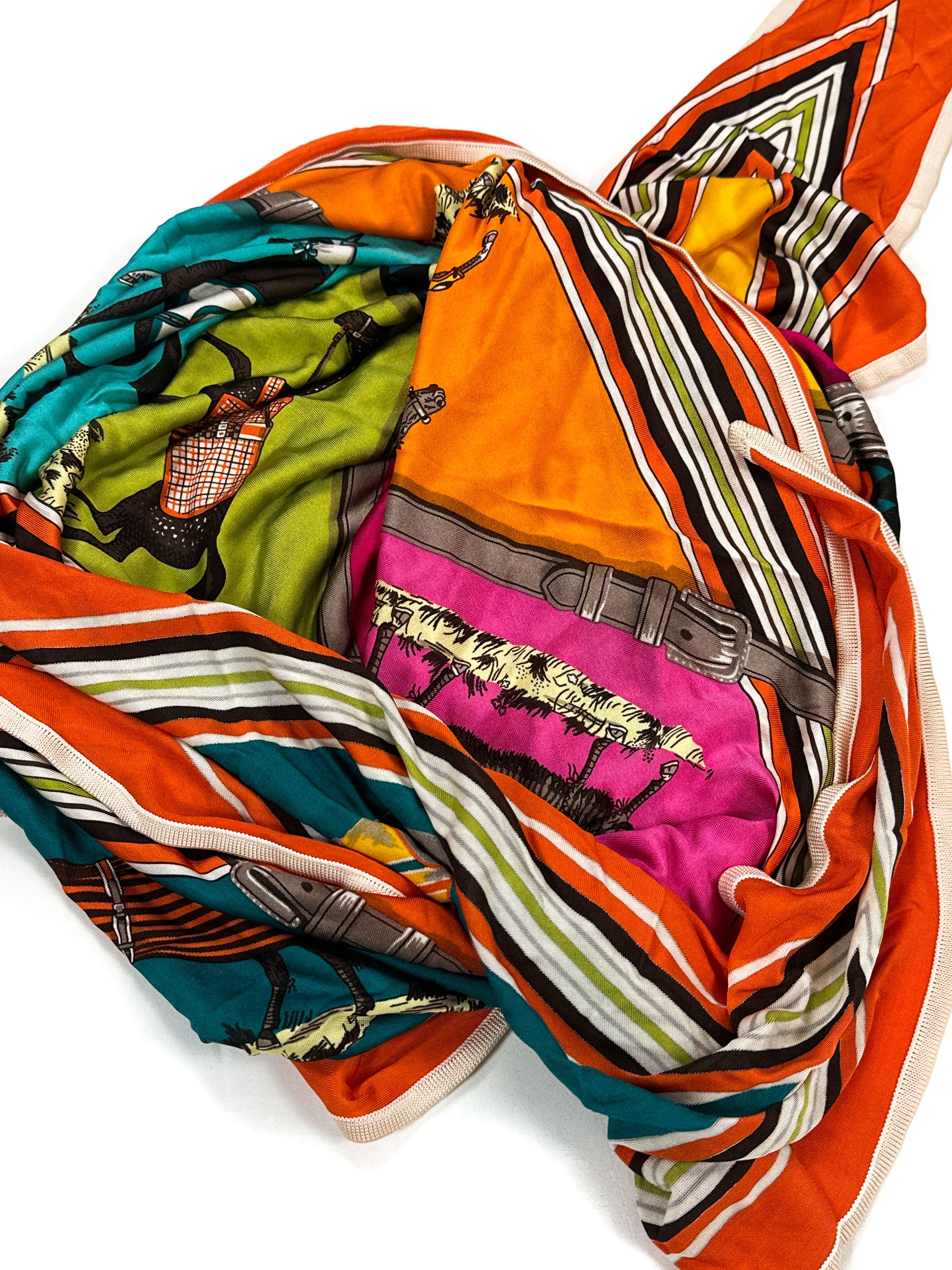 Hermès Couvertures et Tenues de Jour Jersey Silk Triangle