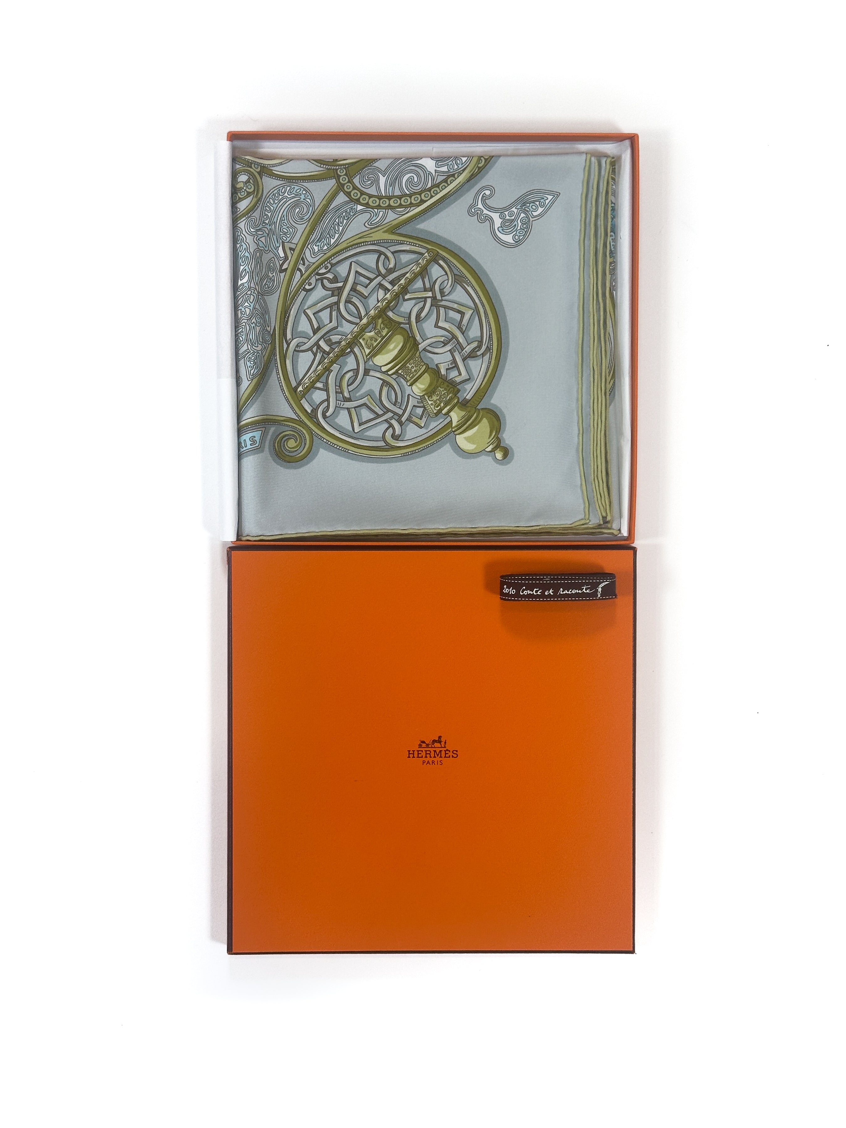 Hermès La Charmante Aux Animaux 90