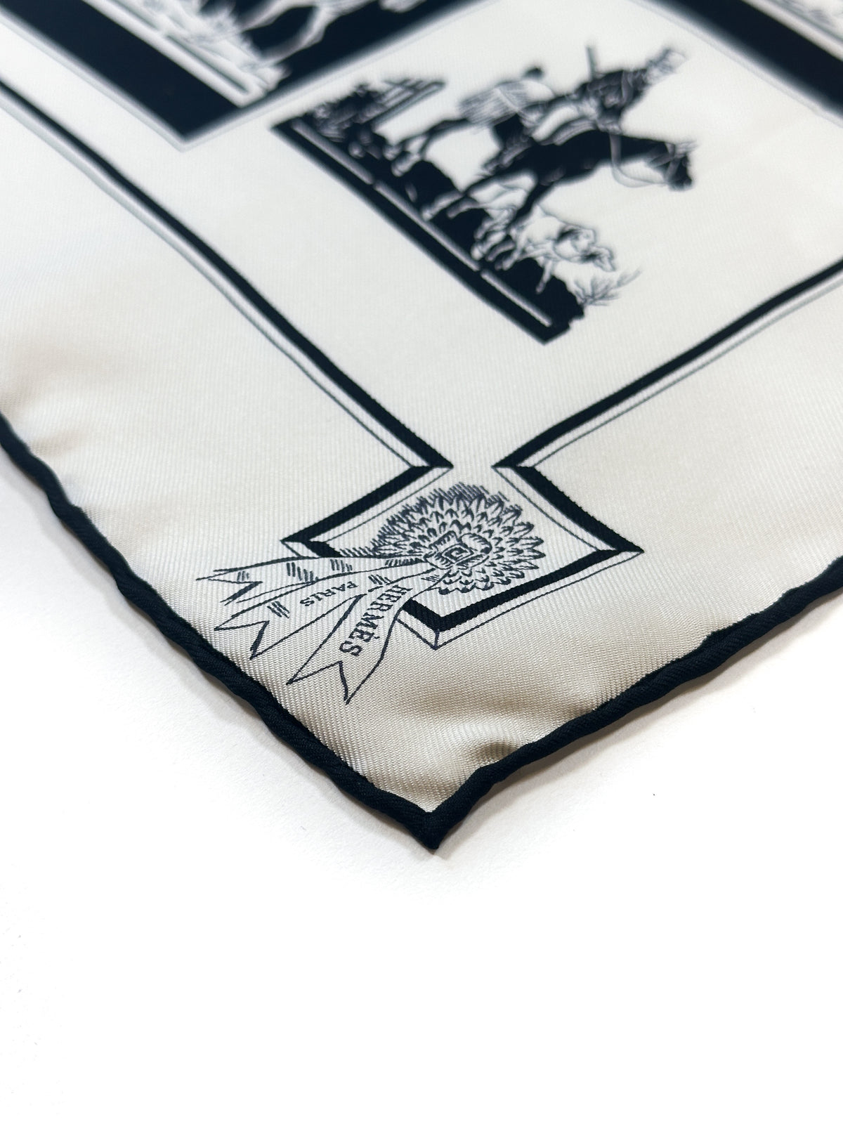 Hermès Contrastes 45