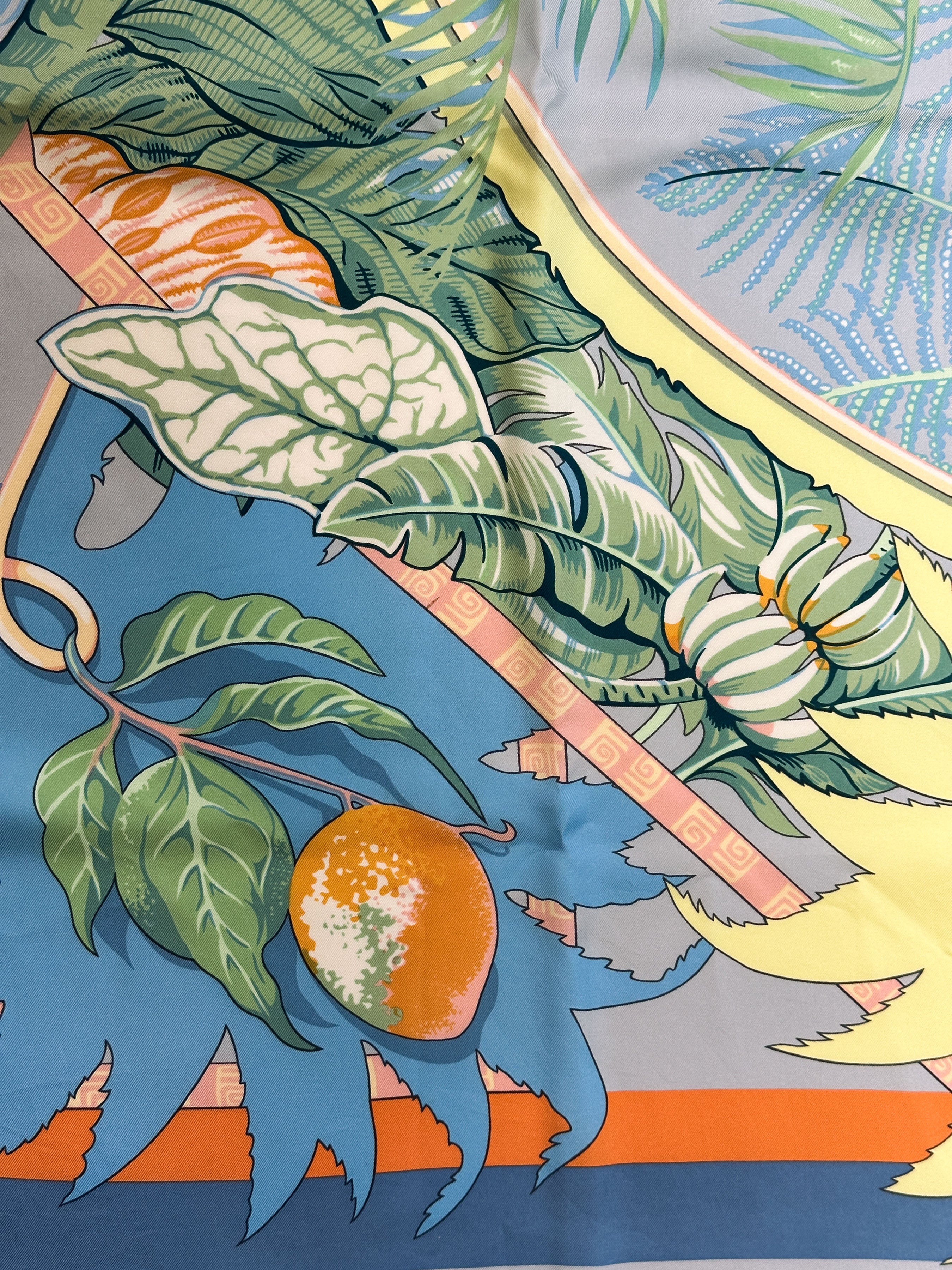 Hermès Aloha Shawl