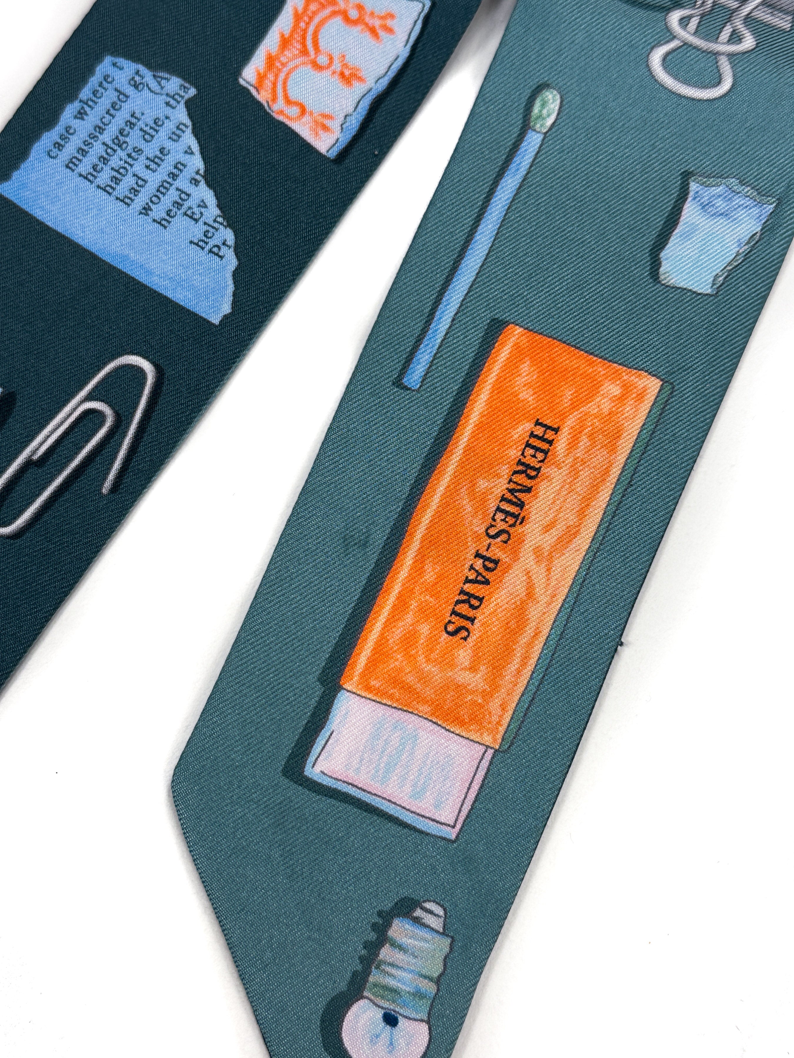 Hermès In The Pocket Twilly