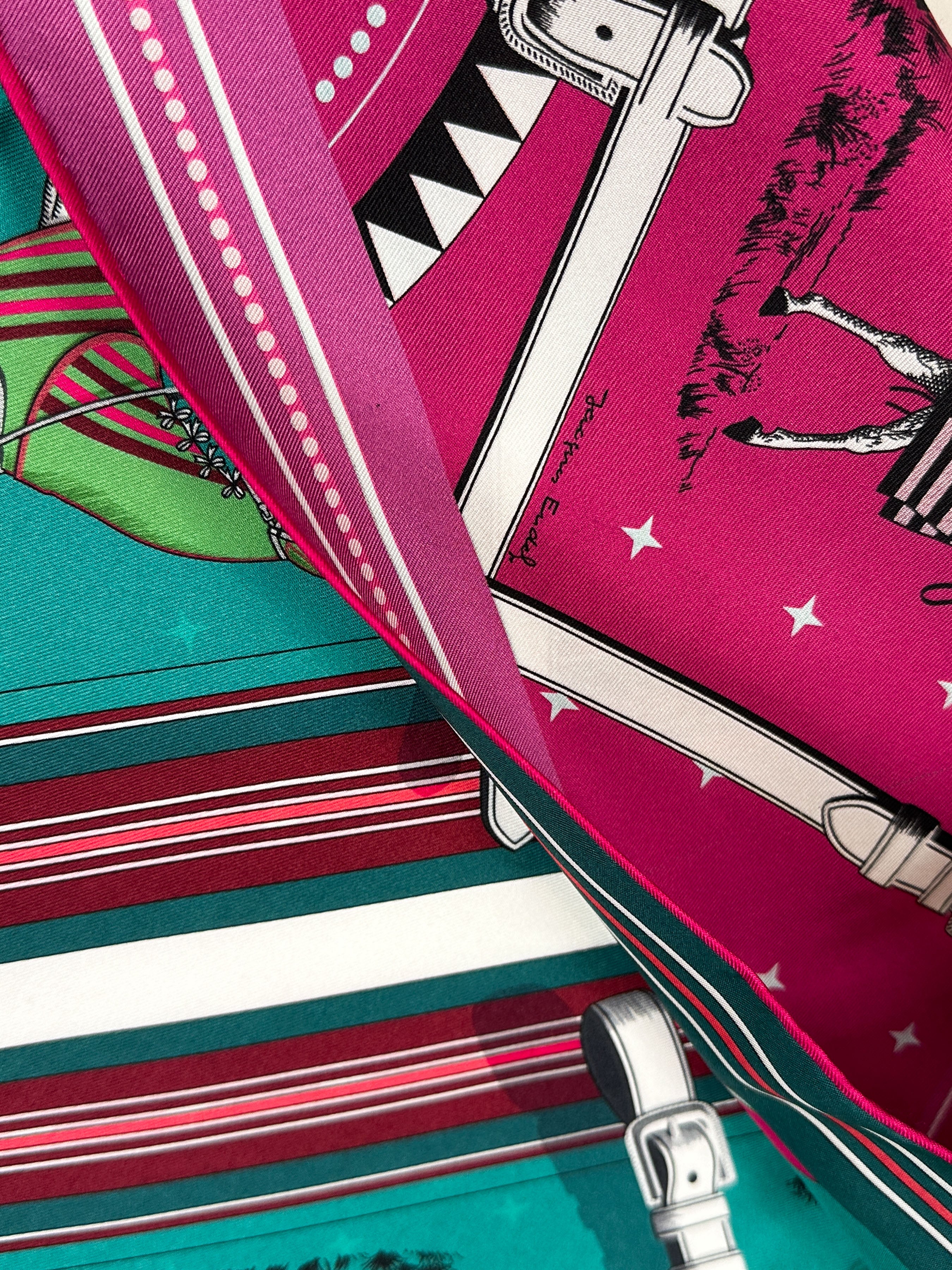 Hermès Couvertures et Tenues de Jour Bandana Double Face 90