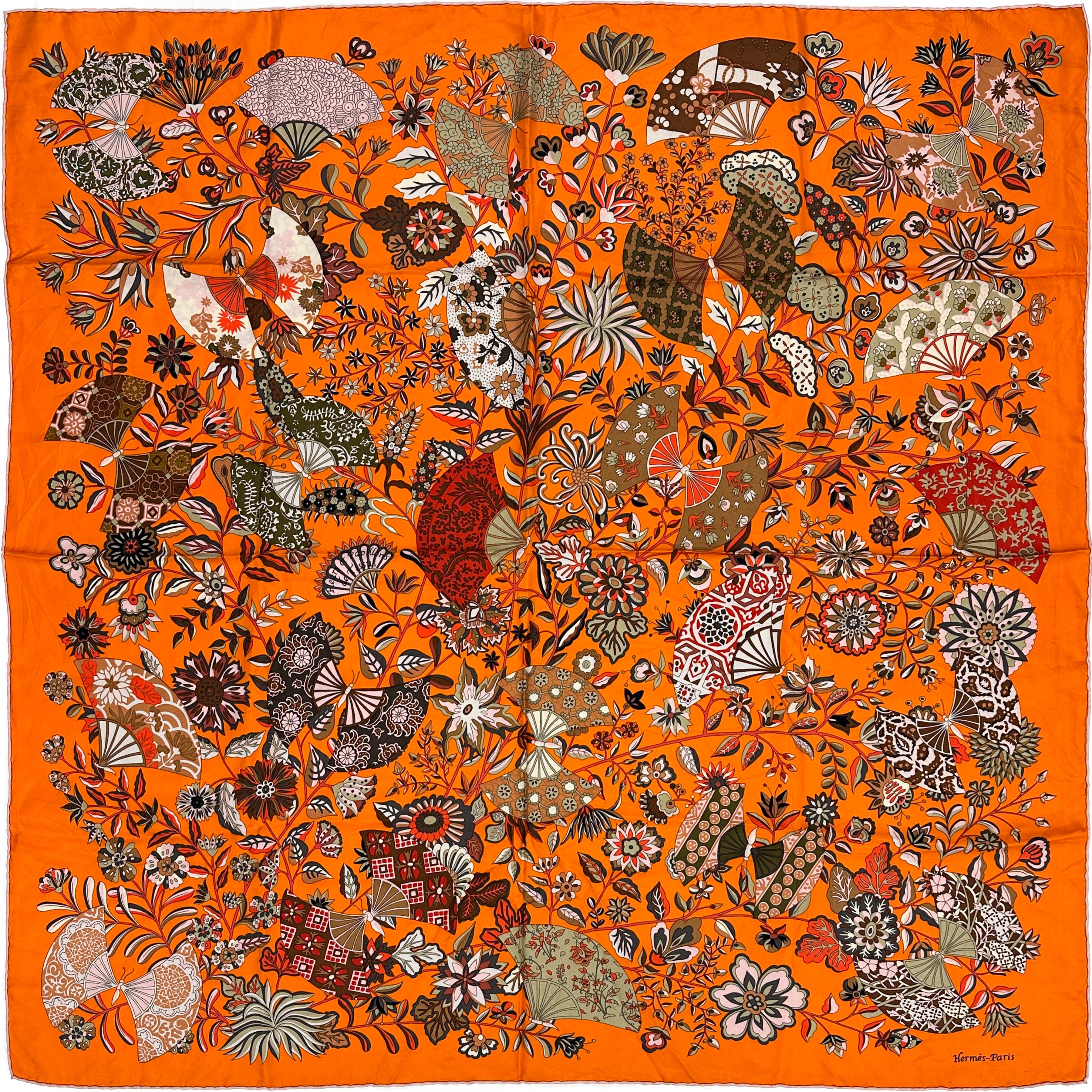 Hermès Fleurs et Papillons de Tissus 90