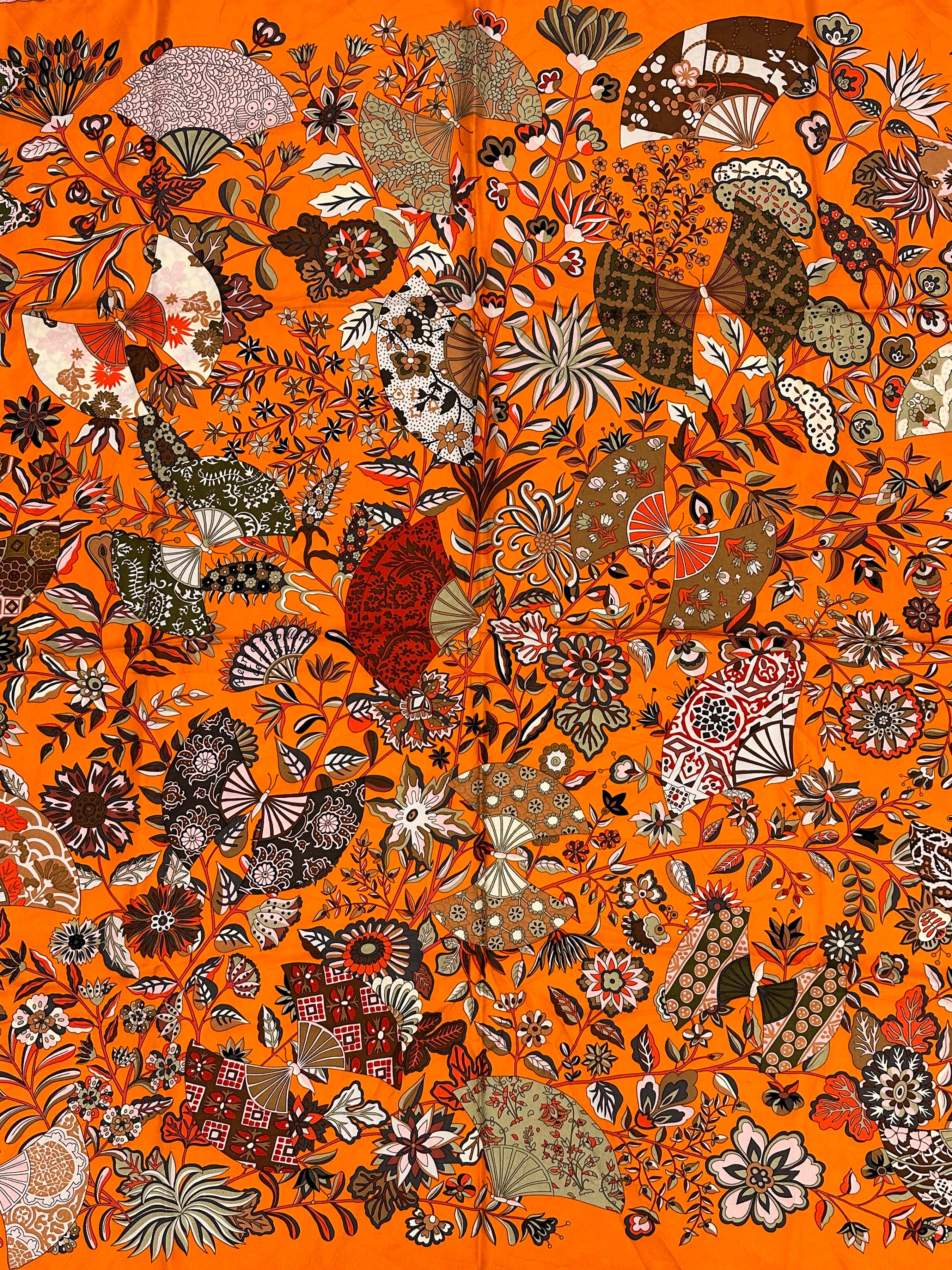 Hermès Fleurs et Papillons de Tissus 90