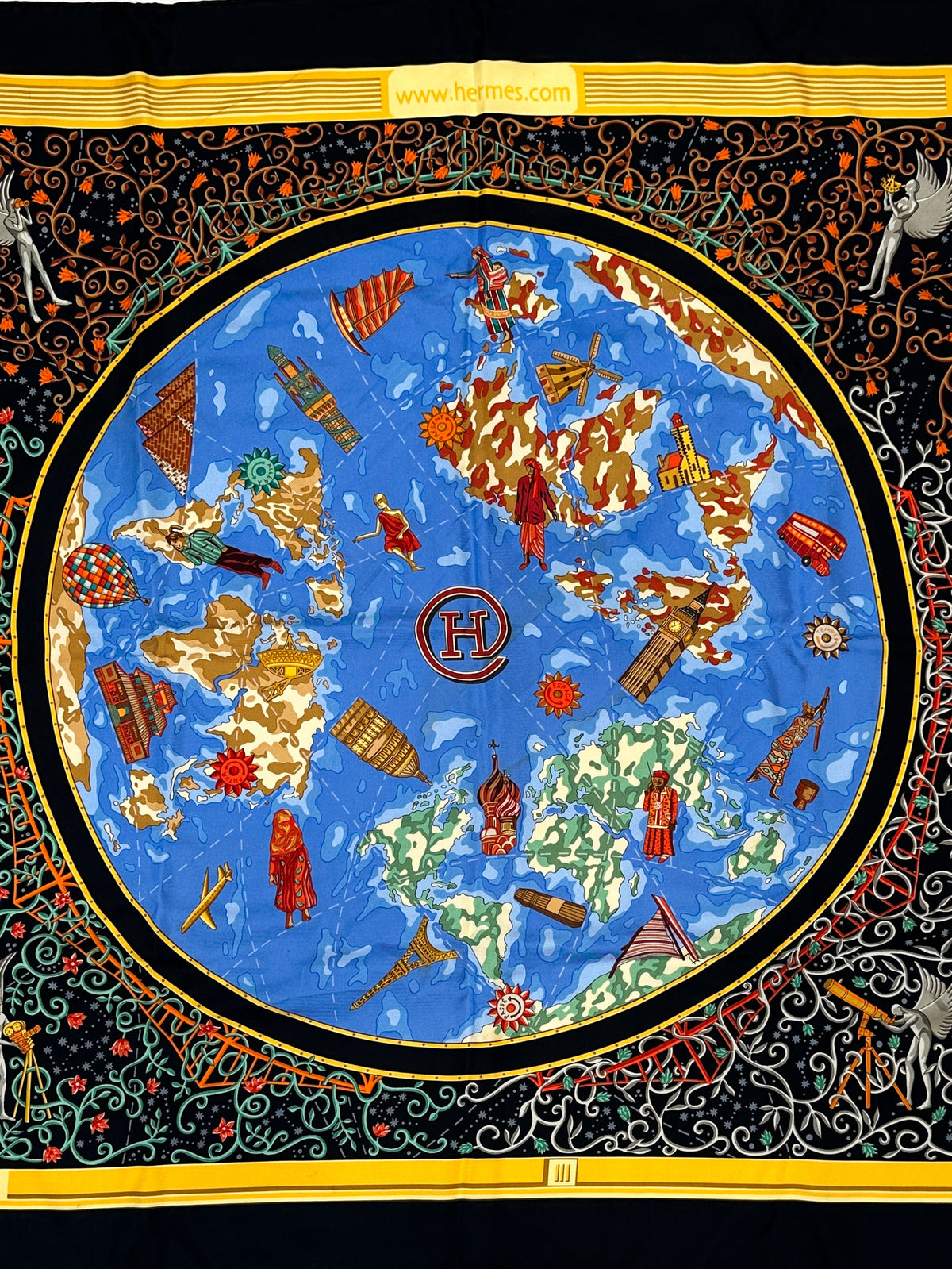 Hermès www.hermes.com 90