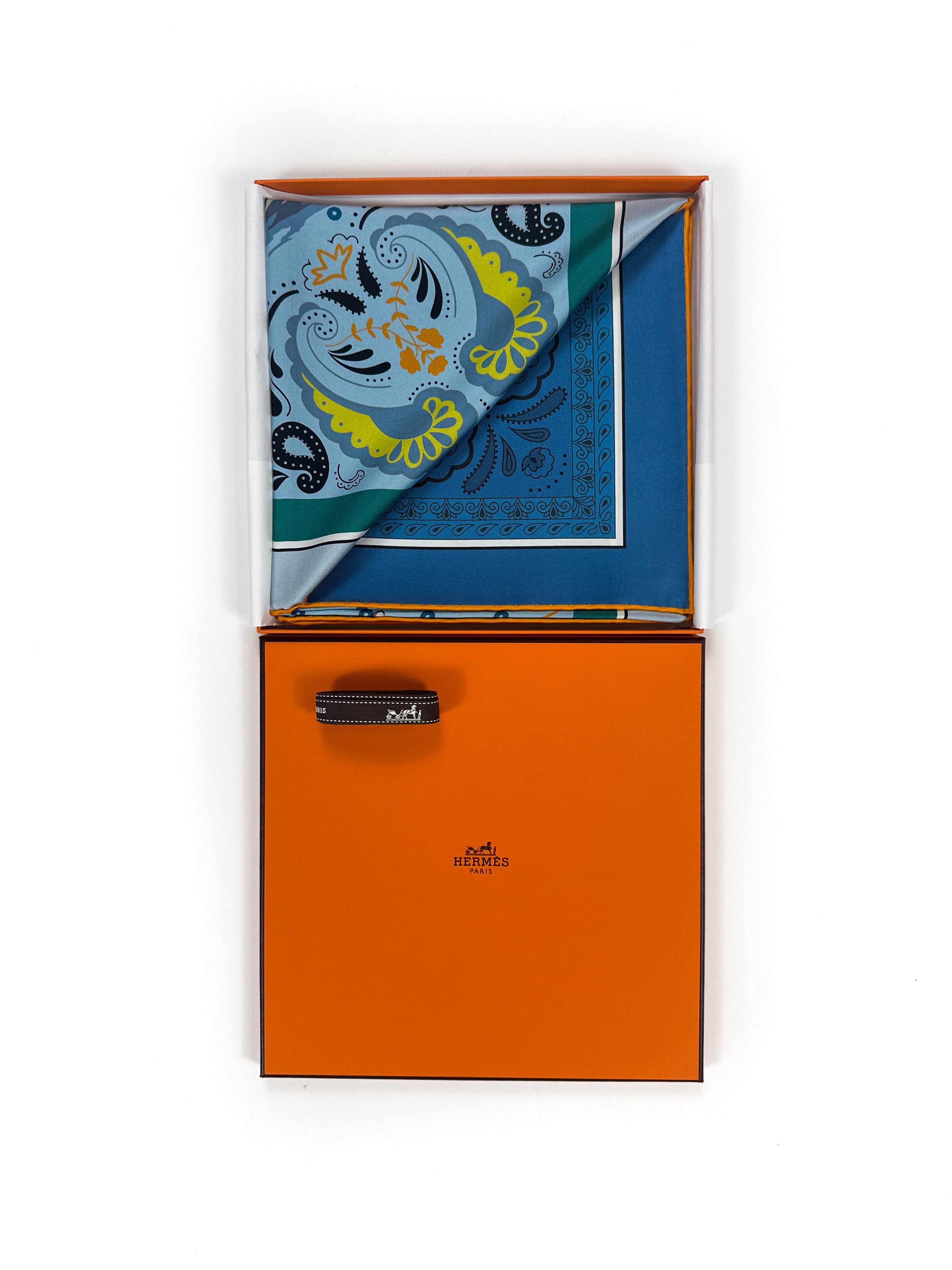 Hermès Guépards Bandana Double Face 90