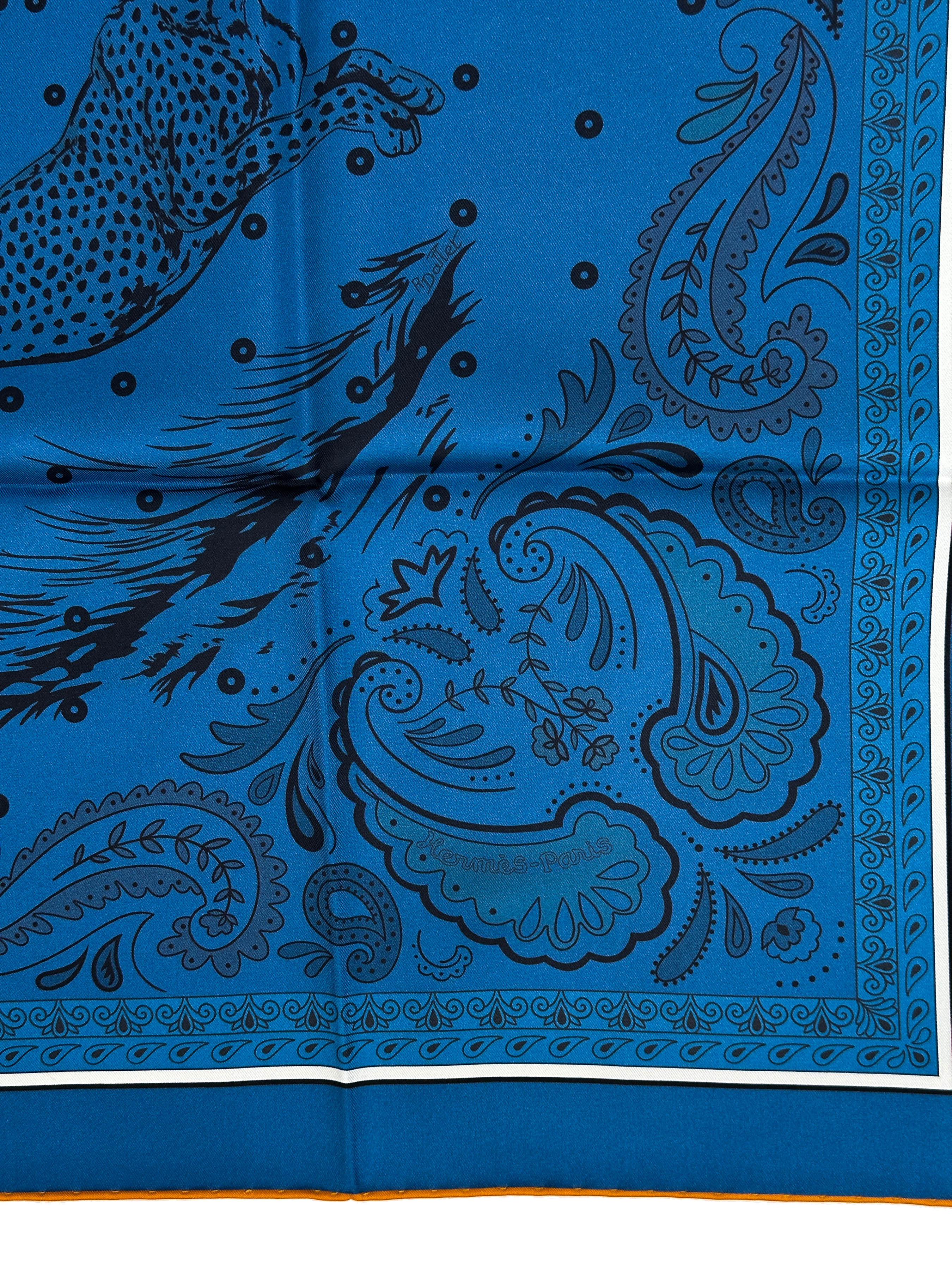 Hermès Guépards Bandana Double Face 90