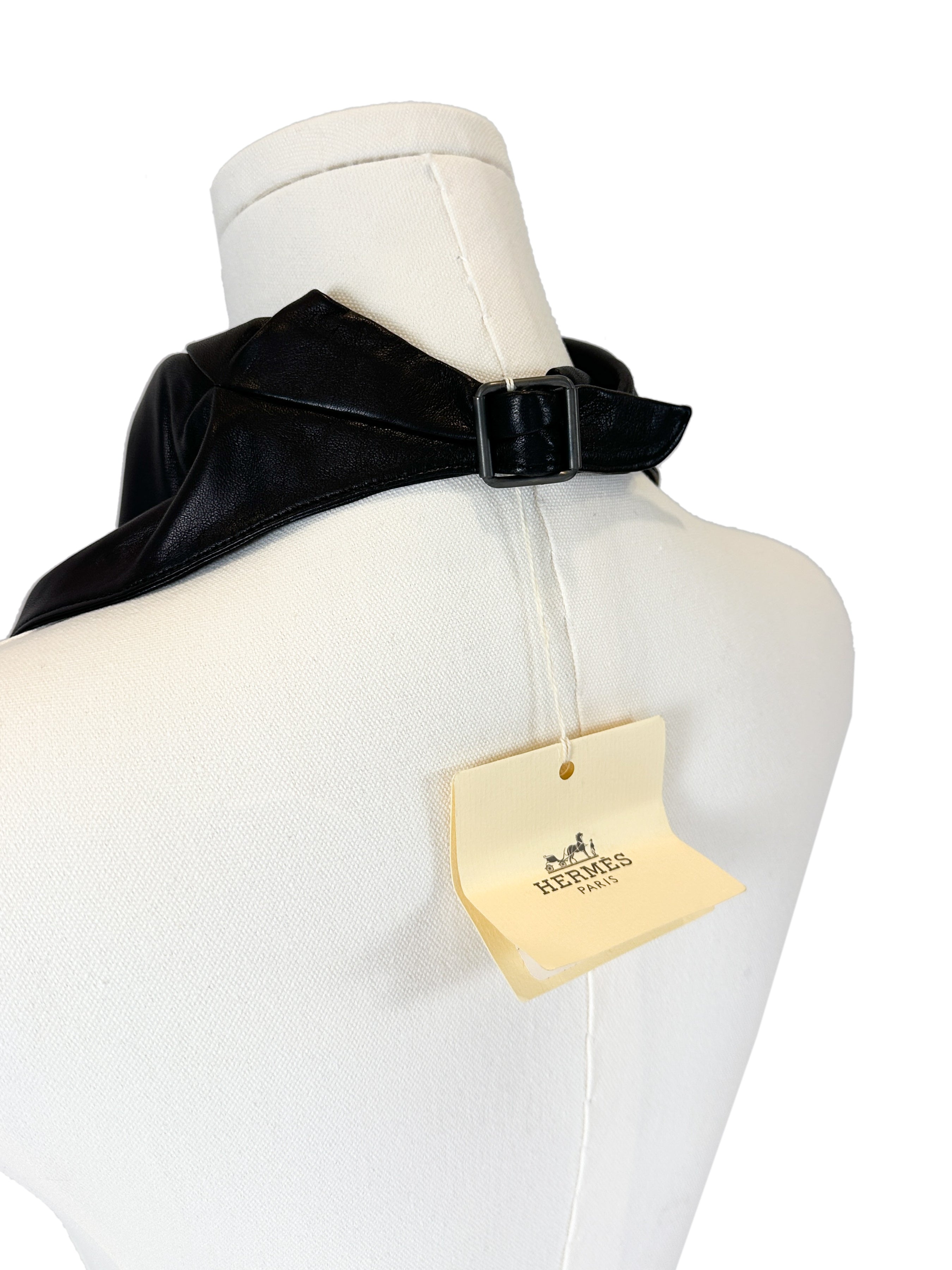 Hermès Col Fichu Leather Triangle