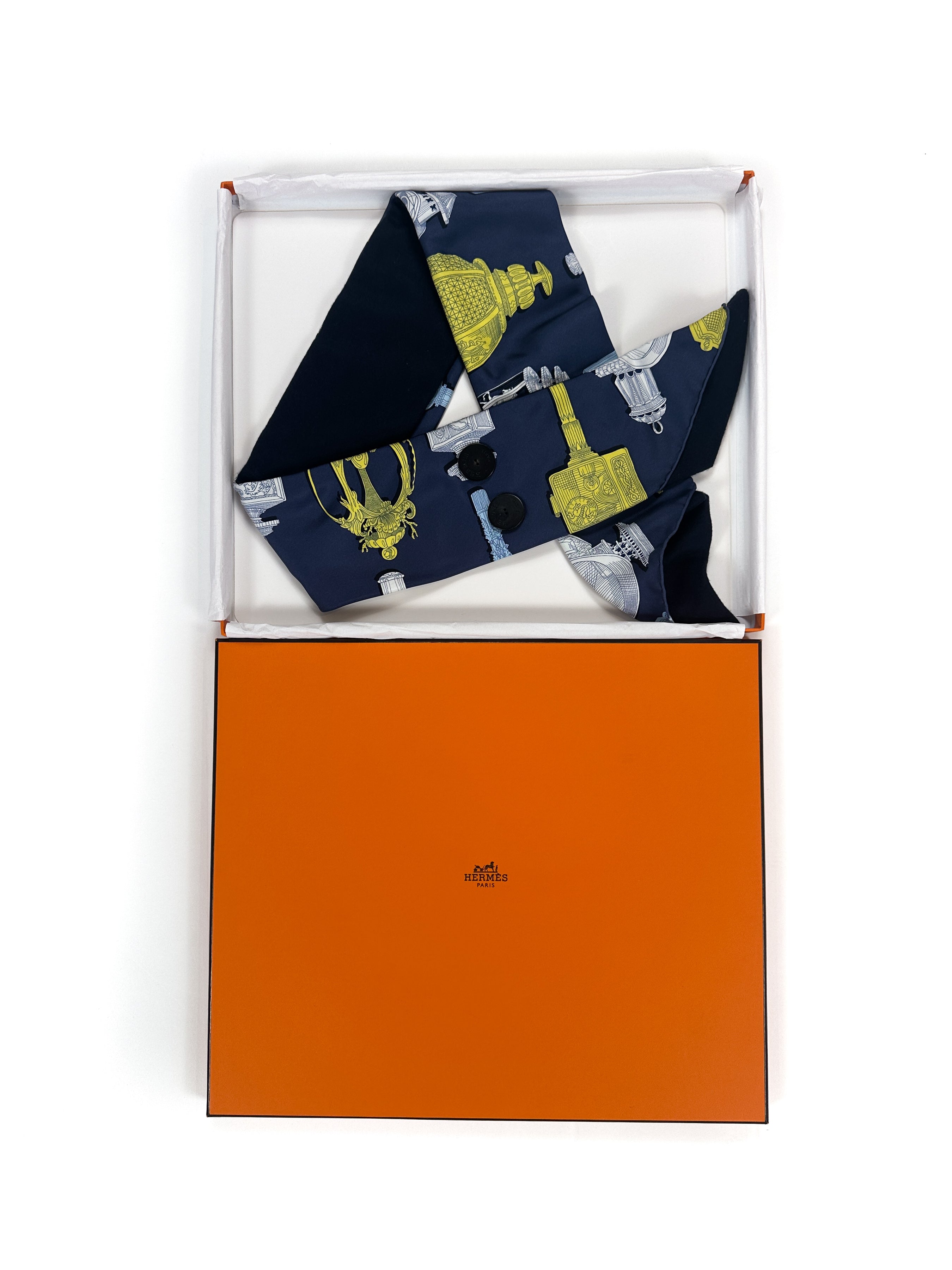 Hermès Merveilleuses Lanternes Convertible Collar Hood