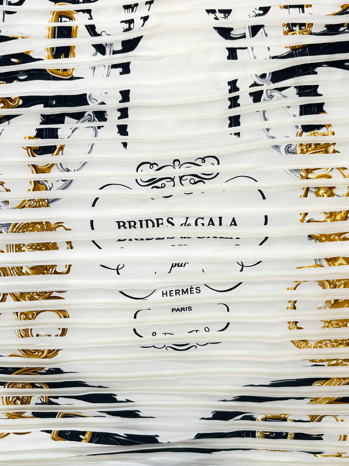 Hermès Exceptional Brides de Gala Bayadere Plissé Shawl