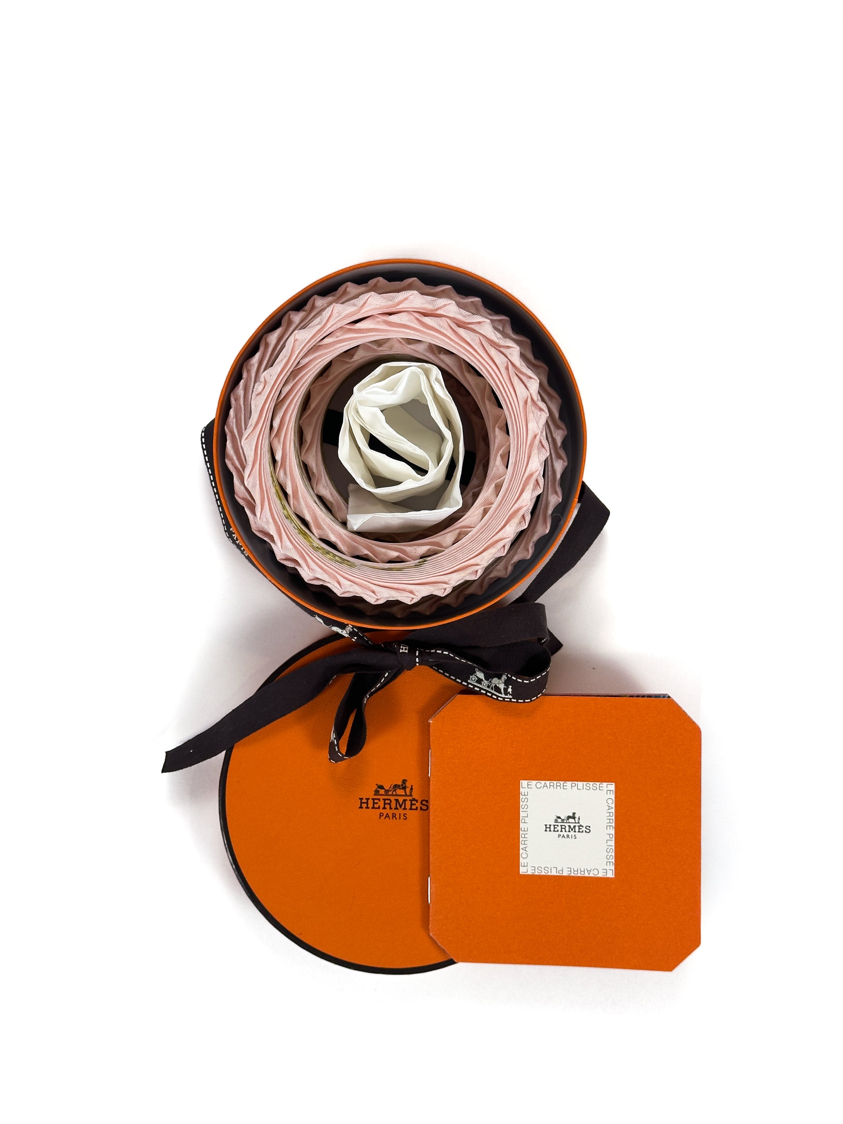 Hermès Les Cavaliers d'Or Plissé 90