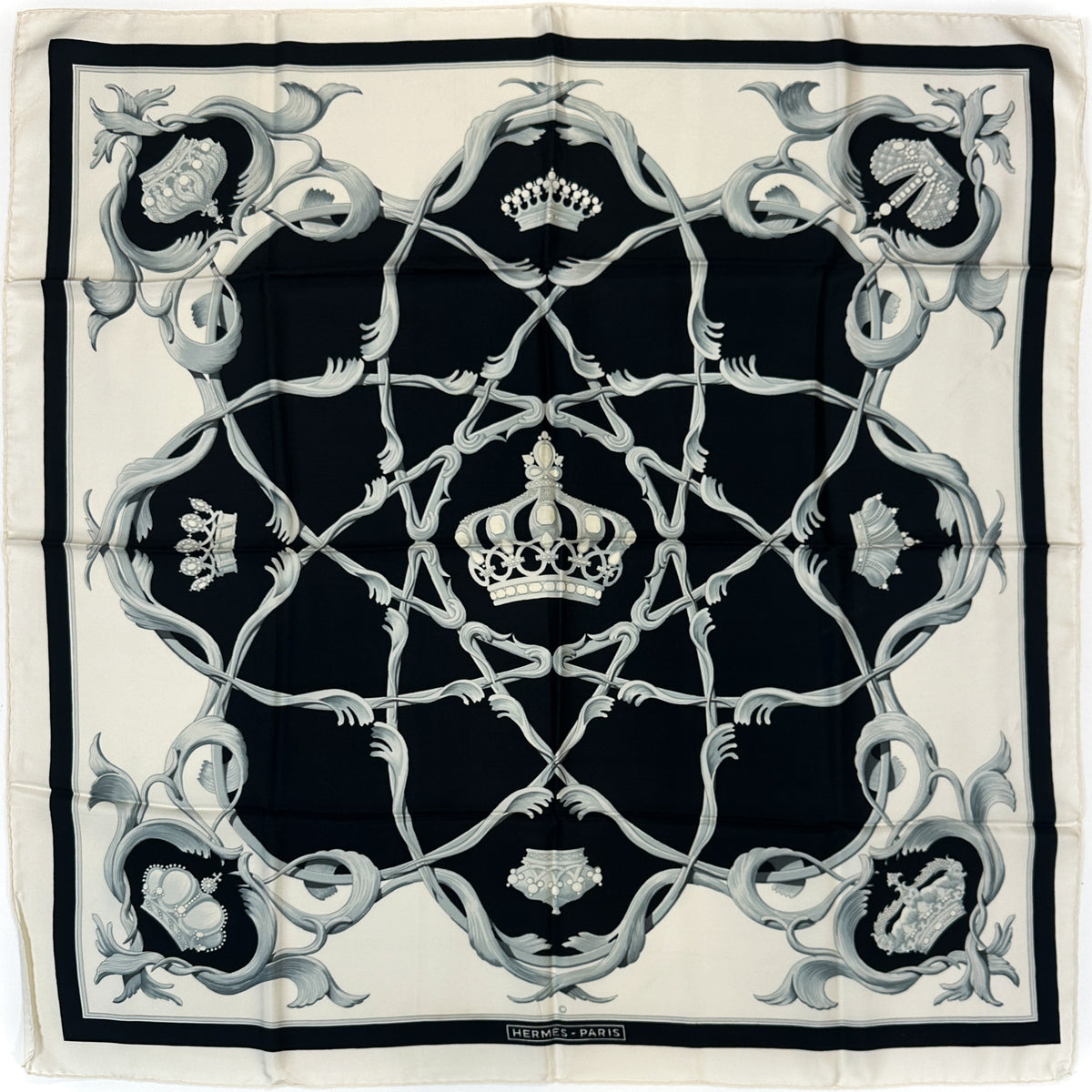 Hermès Couronnes 90