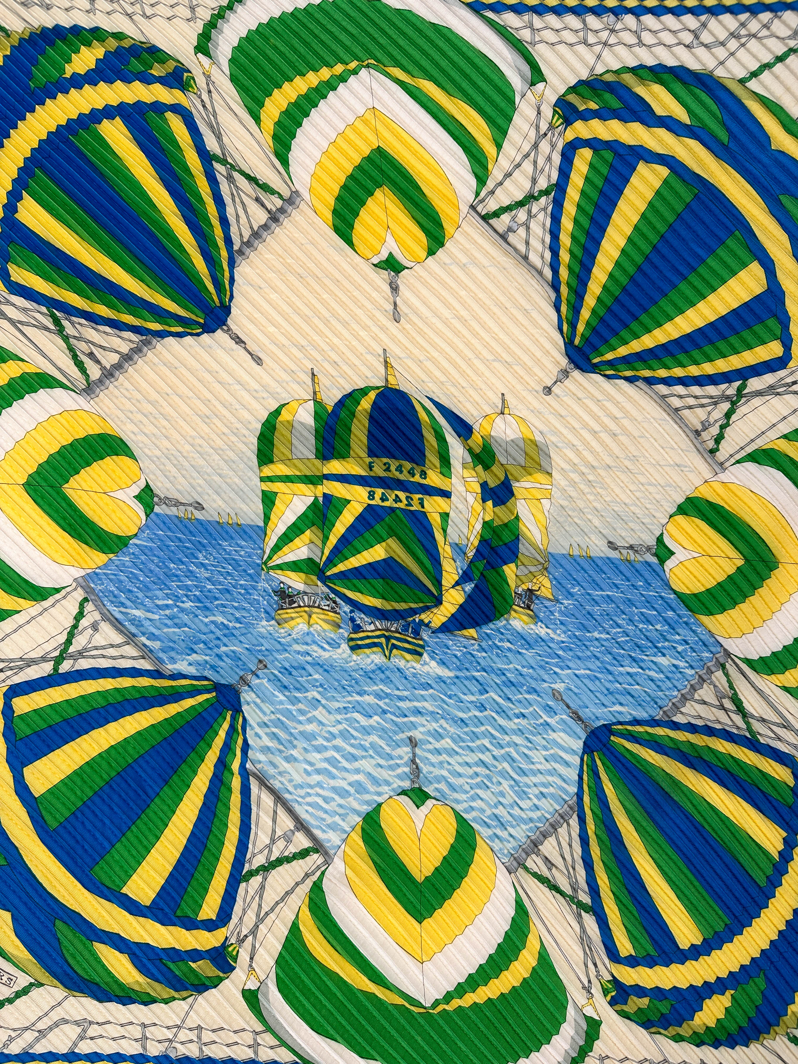 Hermès Spinnakers Plissé 90