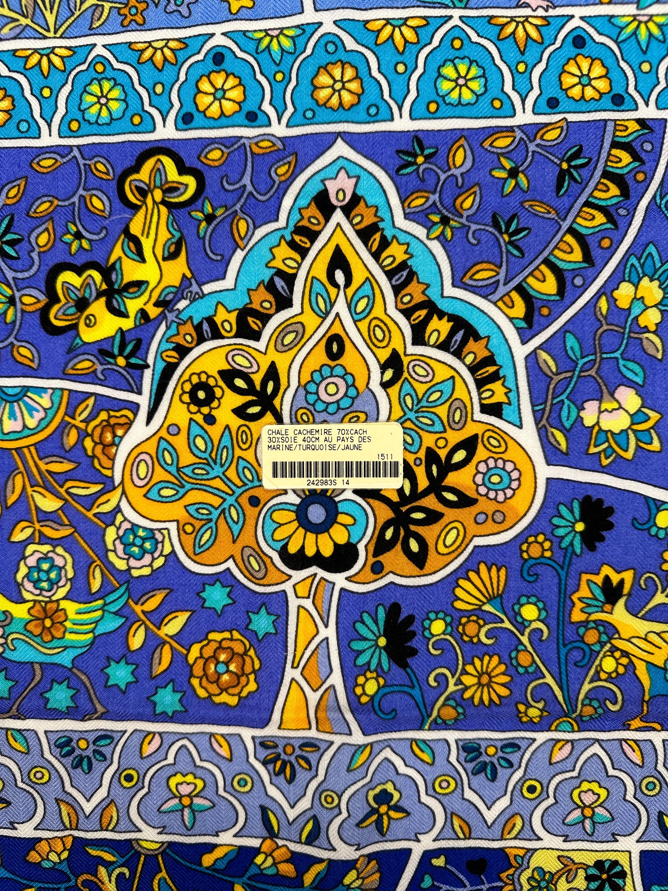 Hermès Au Pays des Oiseaux Fleurs Cashmere Silk 140