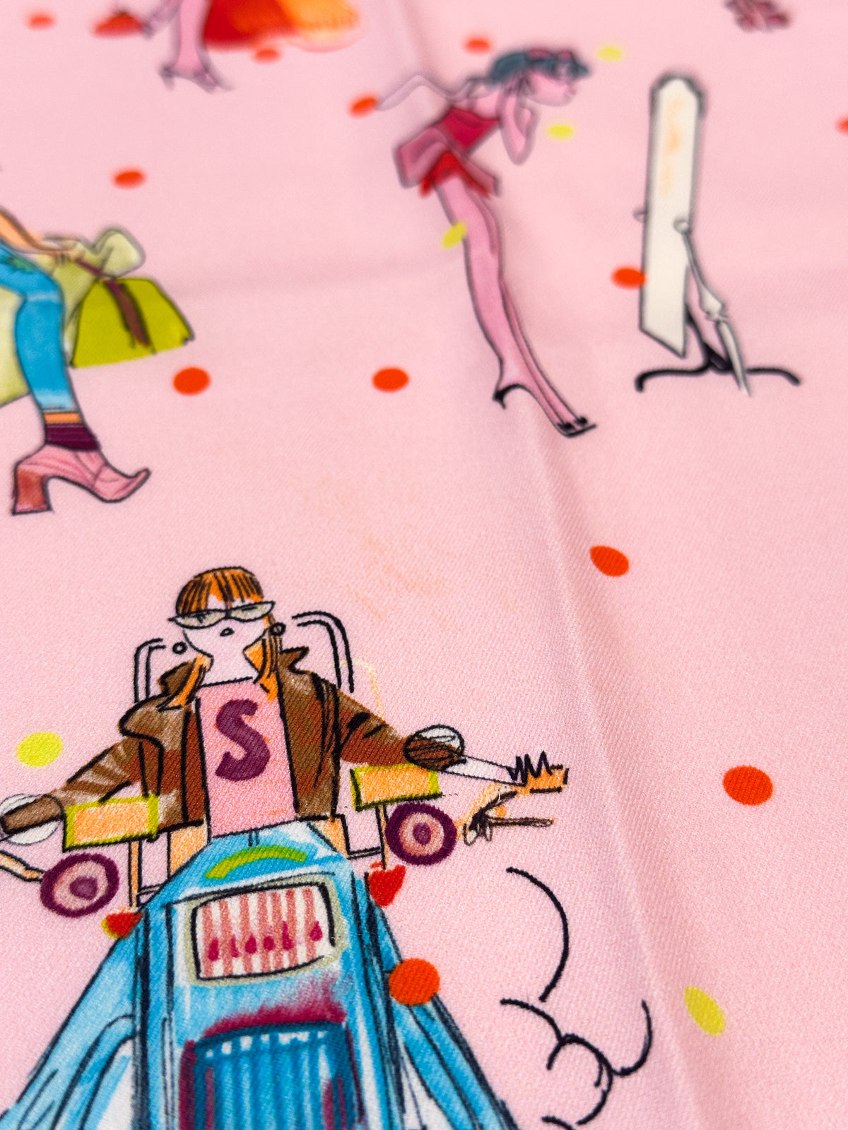 Hermès Les Parisiennes de Kiraz 70