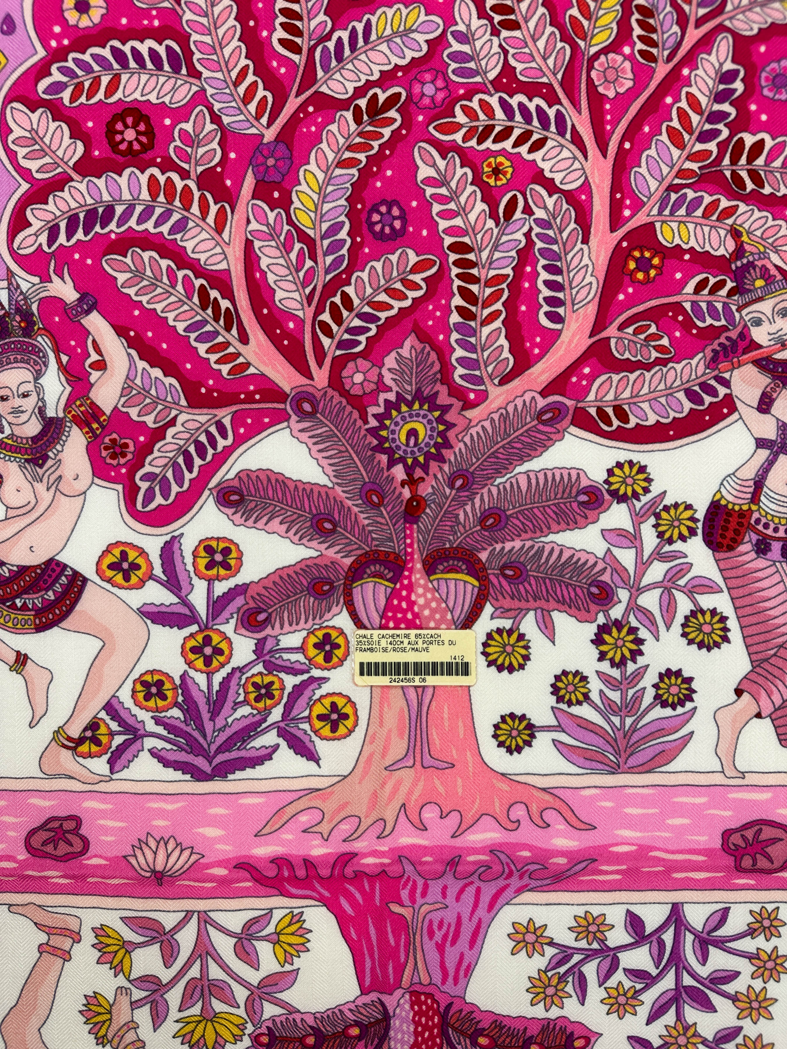 Hermès Aux Portes du Palais Cashmere Silk 140