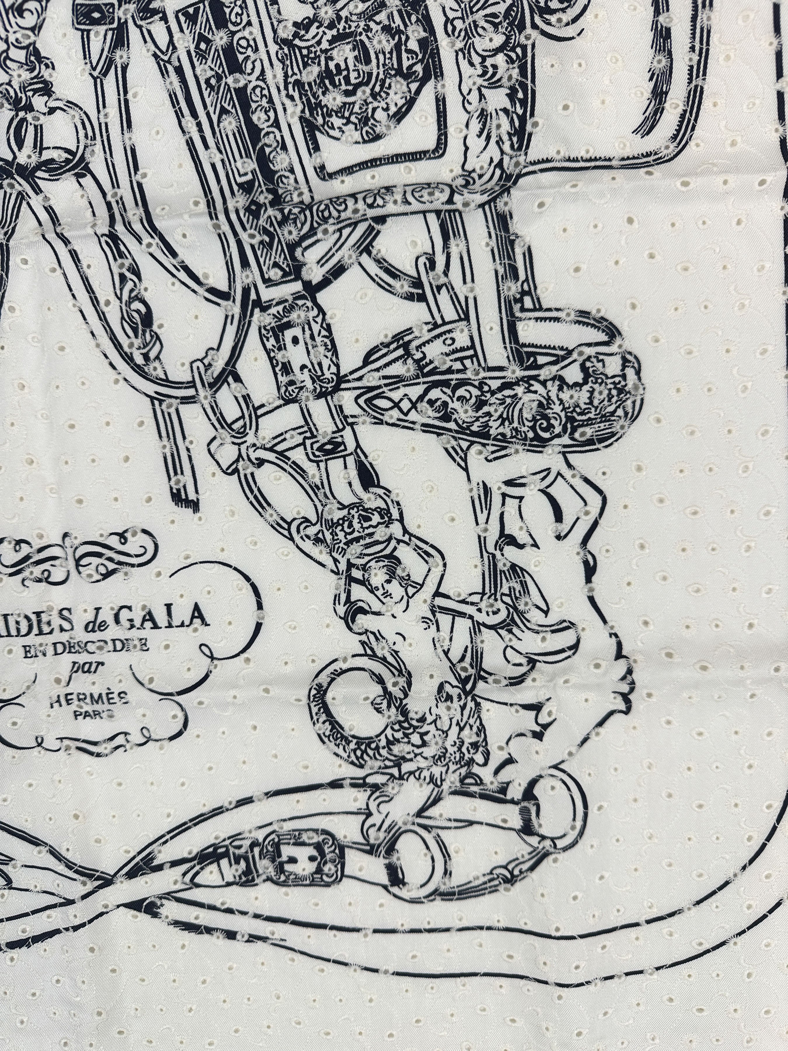 Hermès Brides de Gala Broderie Anglaise 70