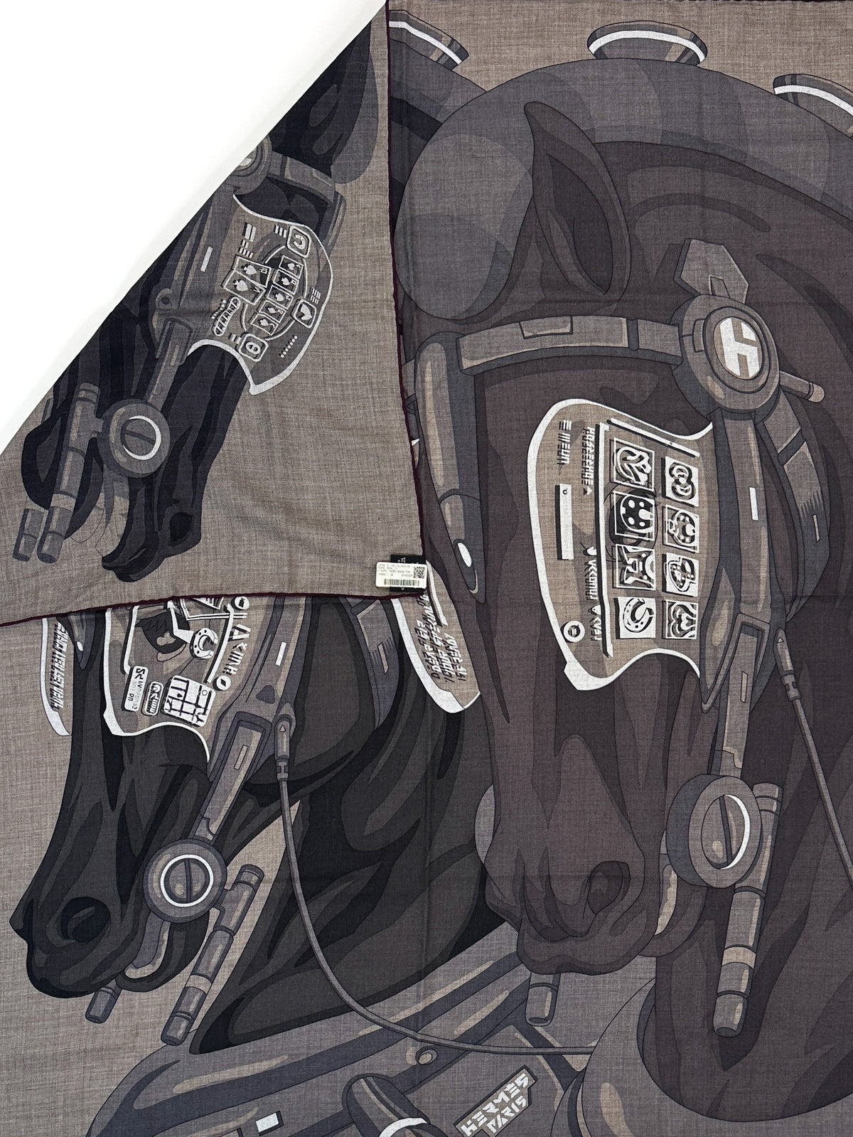 Hermès Horse Reality Cashmere Silk 100