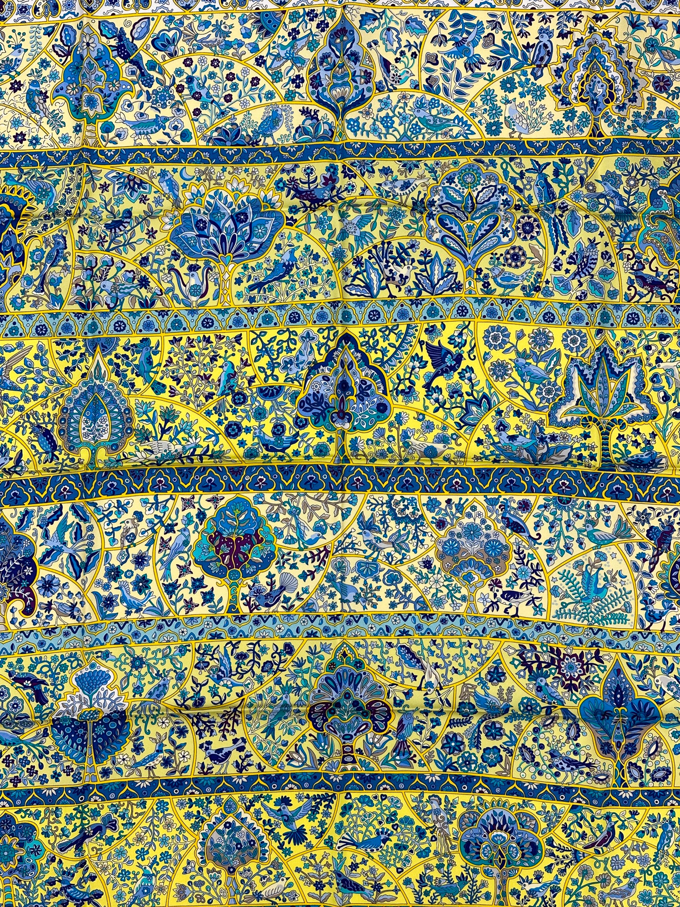 Hermès Au Pays des Oiseaux Fleurs 90