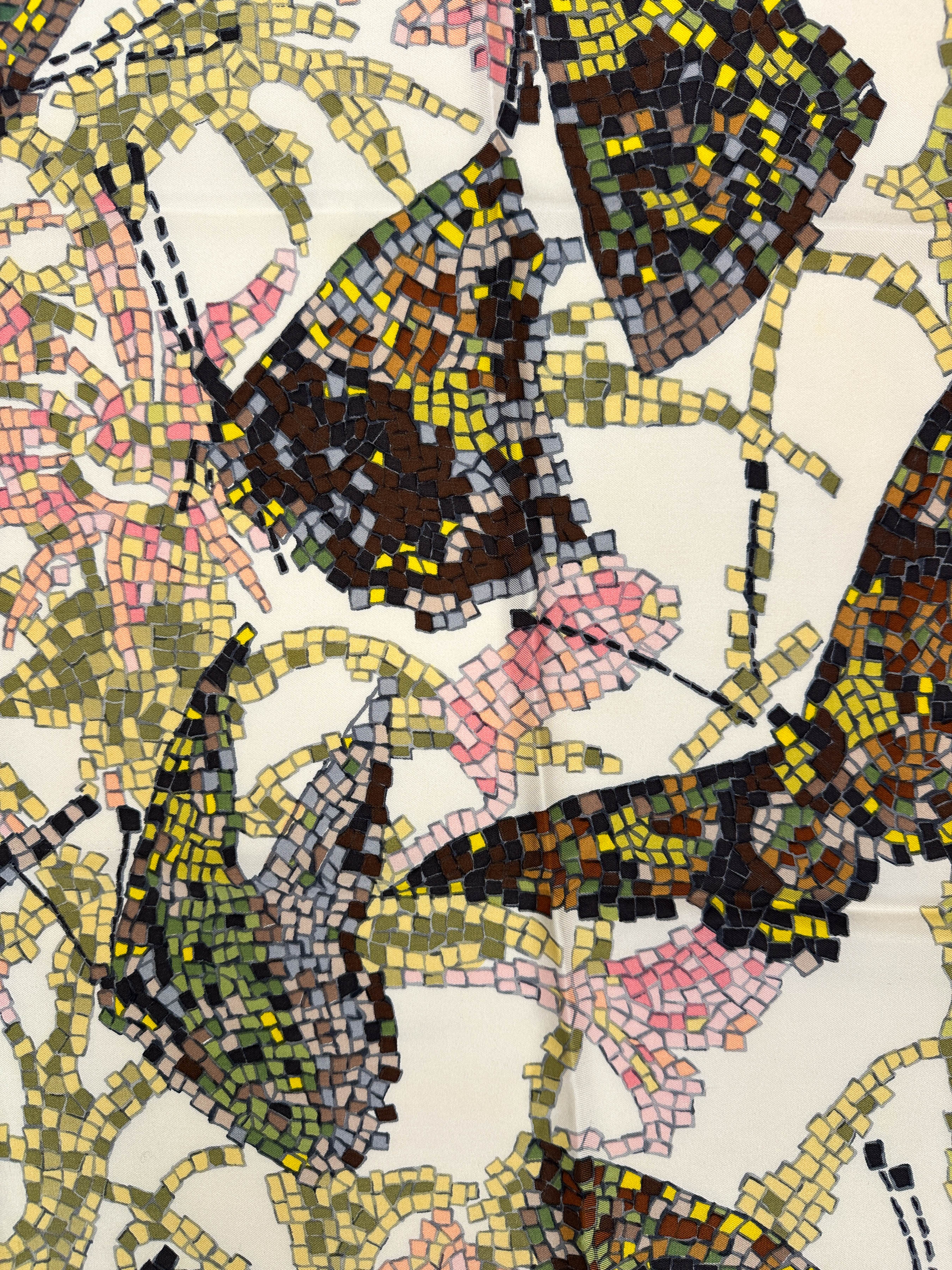Hermès Papillons Mosaïques 90