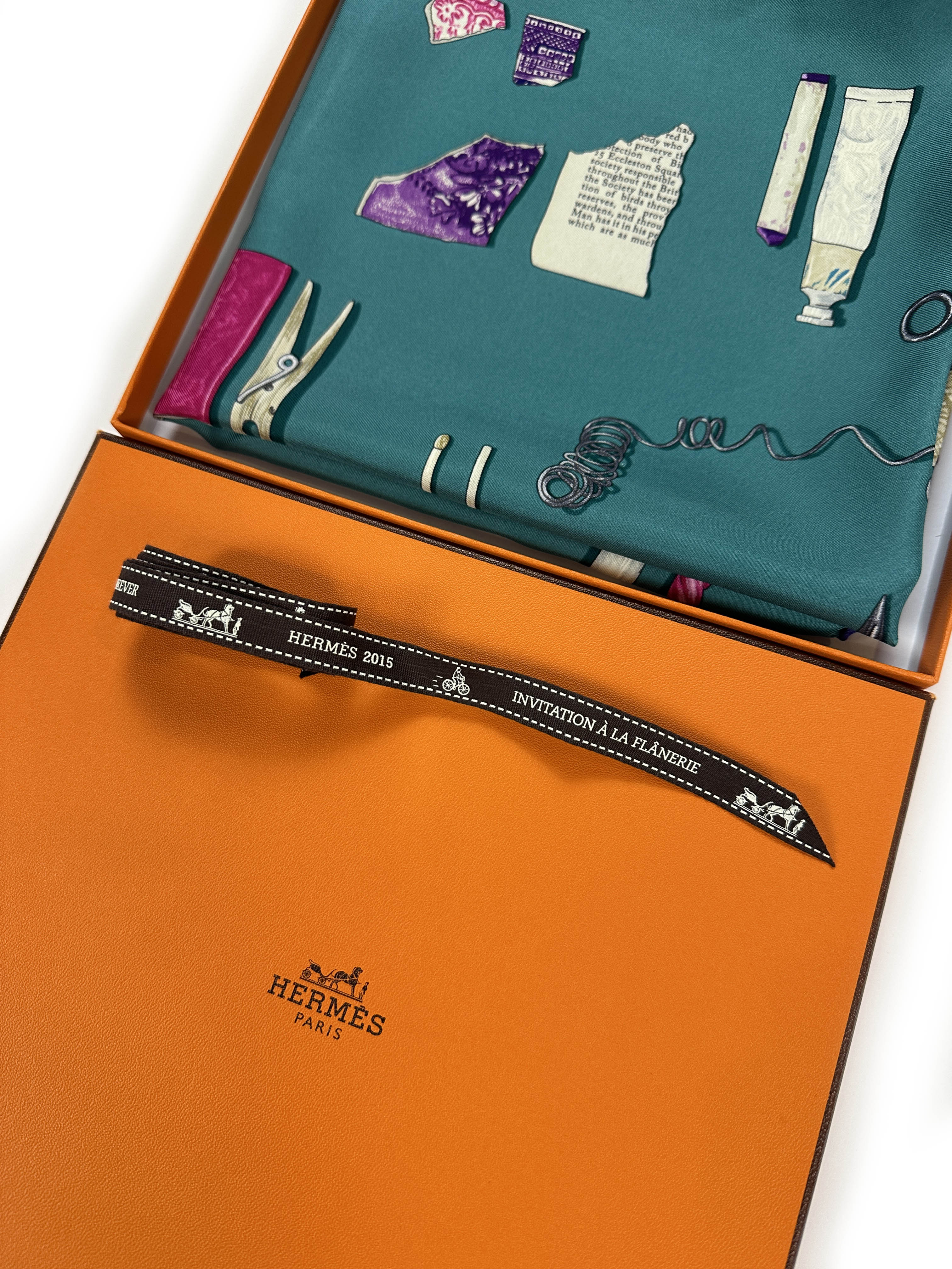 Hermès In The Pocket 90