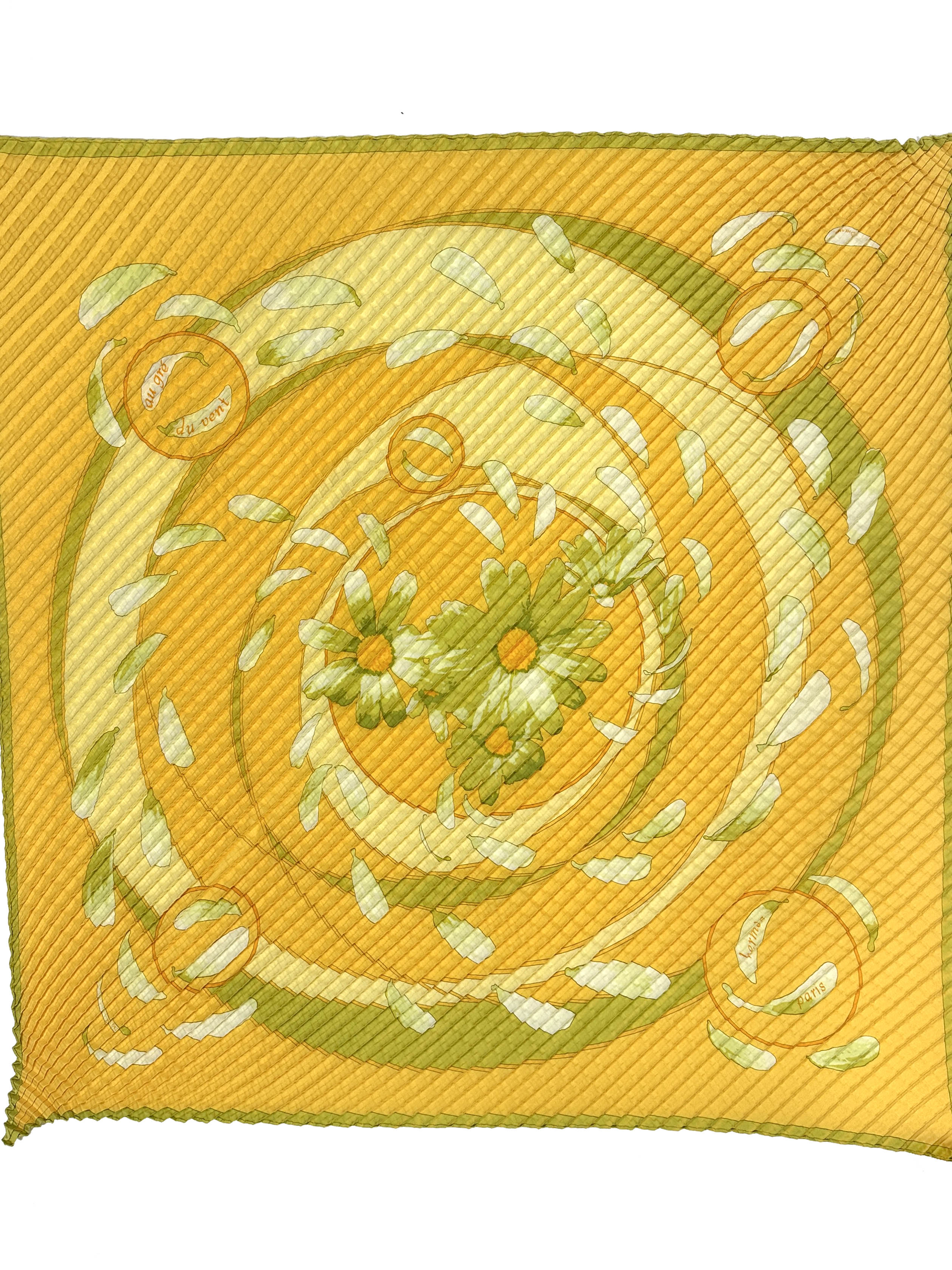 Hermès Au Gré du Vent Mosaic Plissé 90