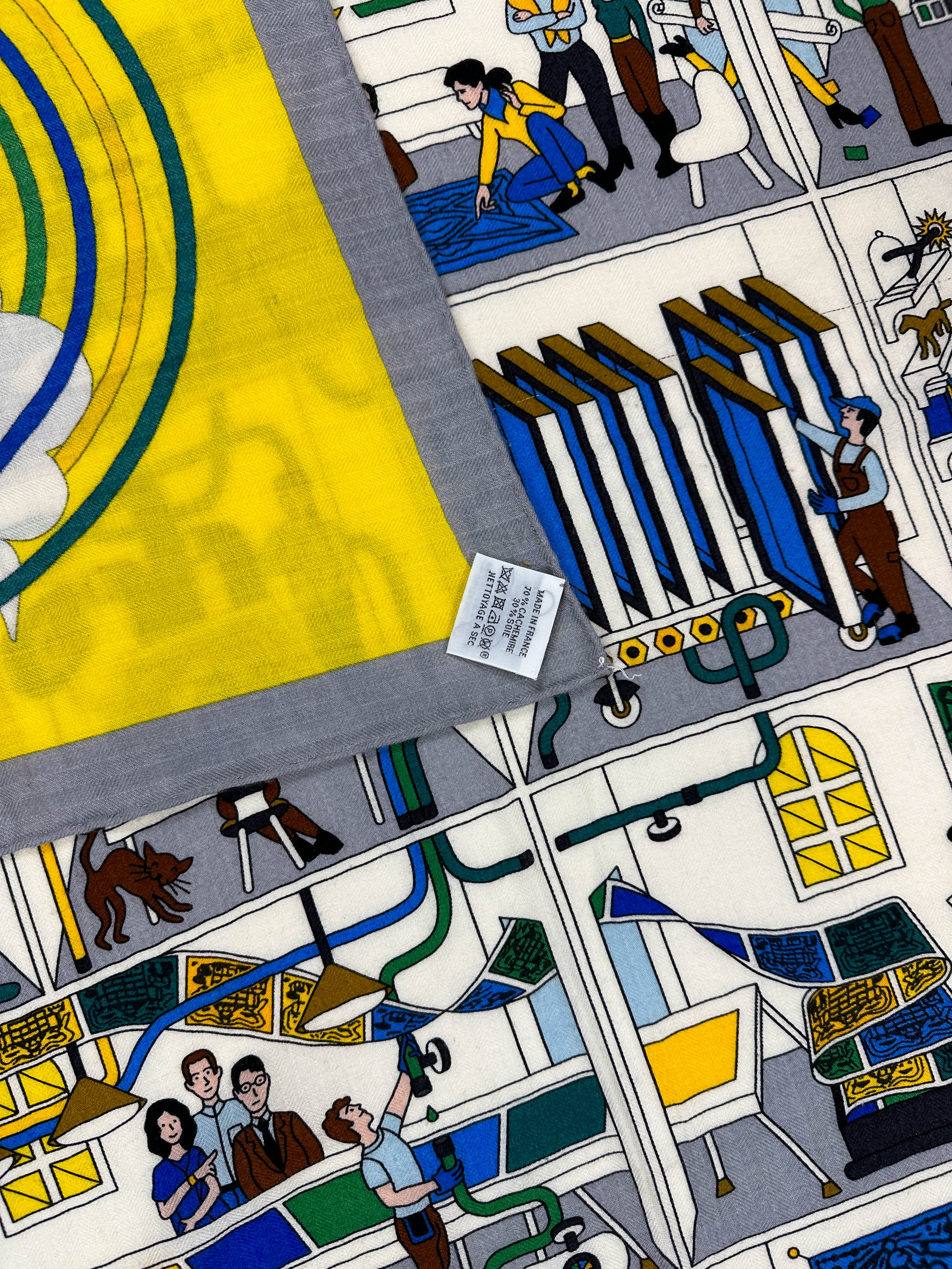 Hermès La Maison des Carrés Cashmere Silk 140