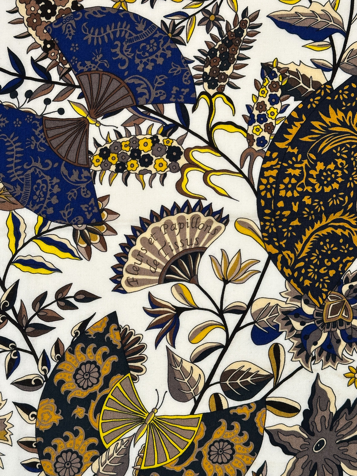 Hermès Fleurs et Papillons de Tissus Cashmere Silk 140