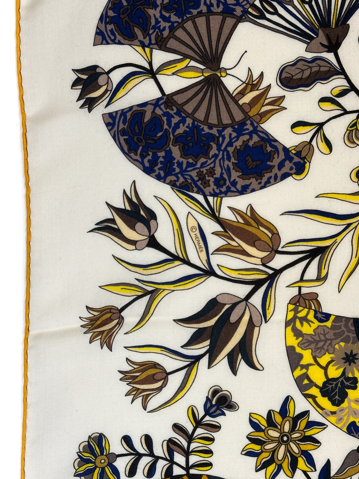 Hermès Fleurs et Papillons de Tissus Cashmere Silk 140