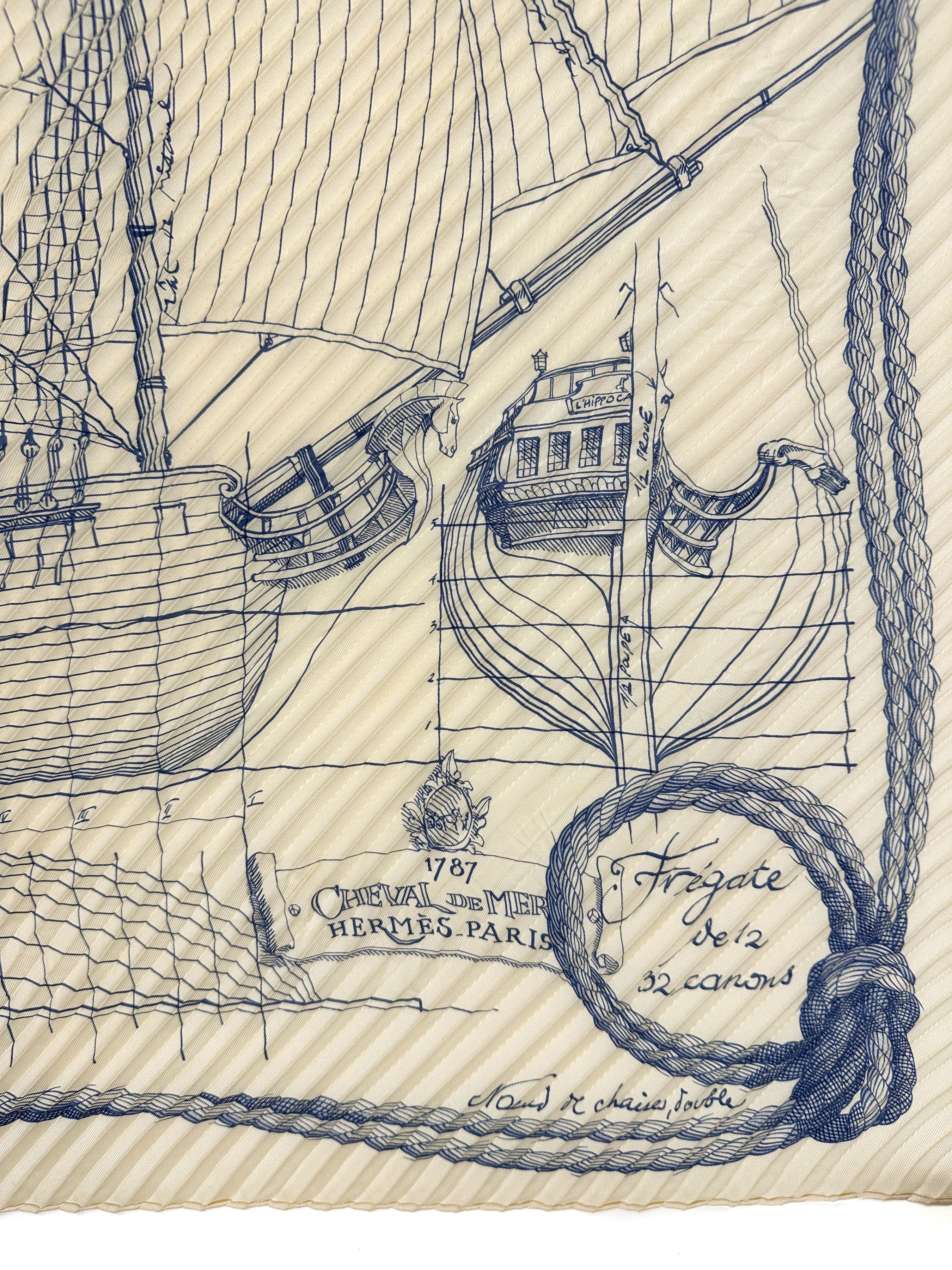 Hermès Cheval de Mer Plissé 90