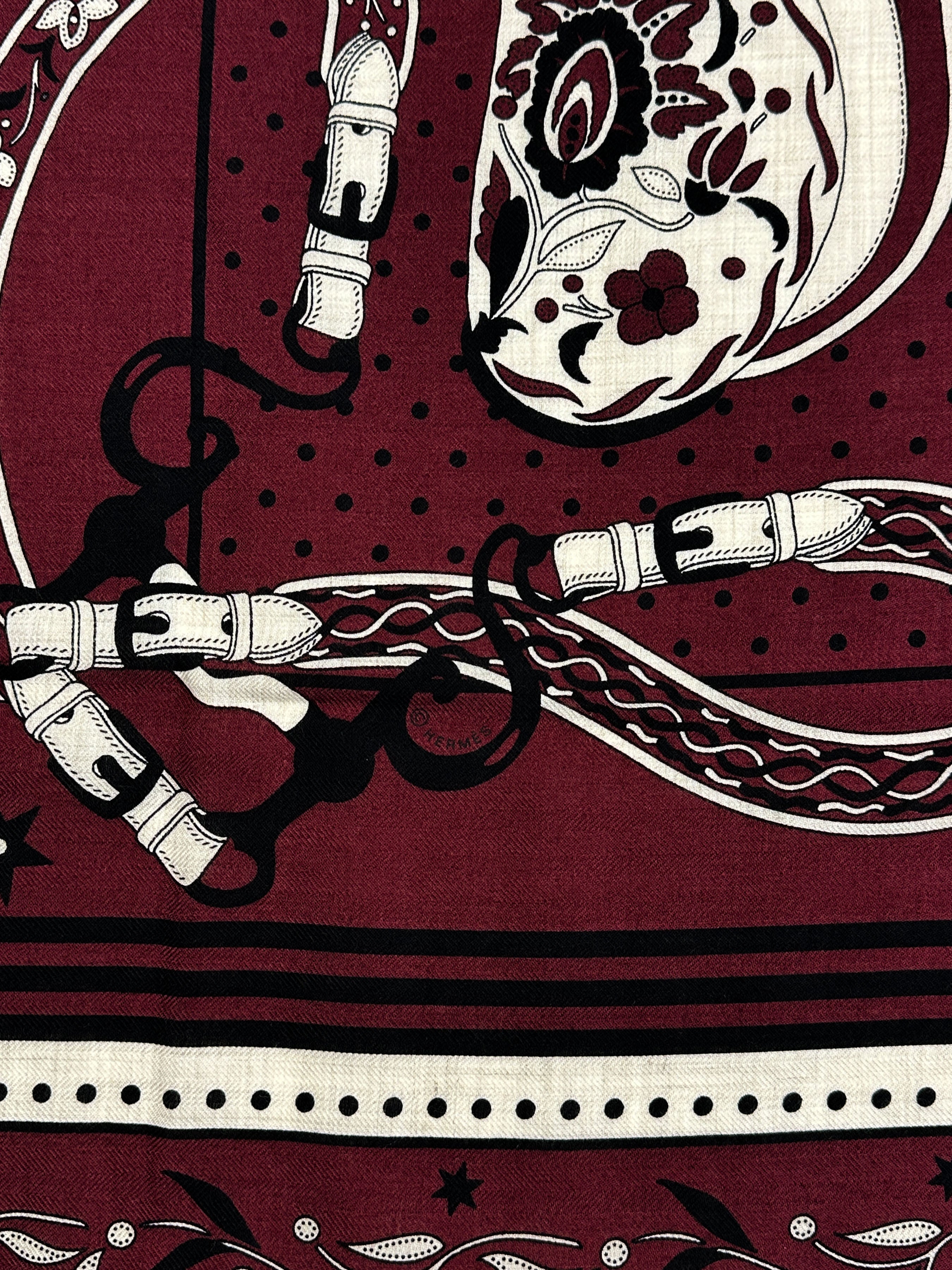 Hermès Festival des Amazones Bandana Cashmere Silk 140