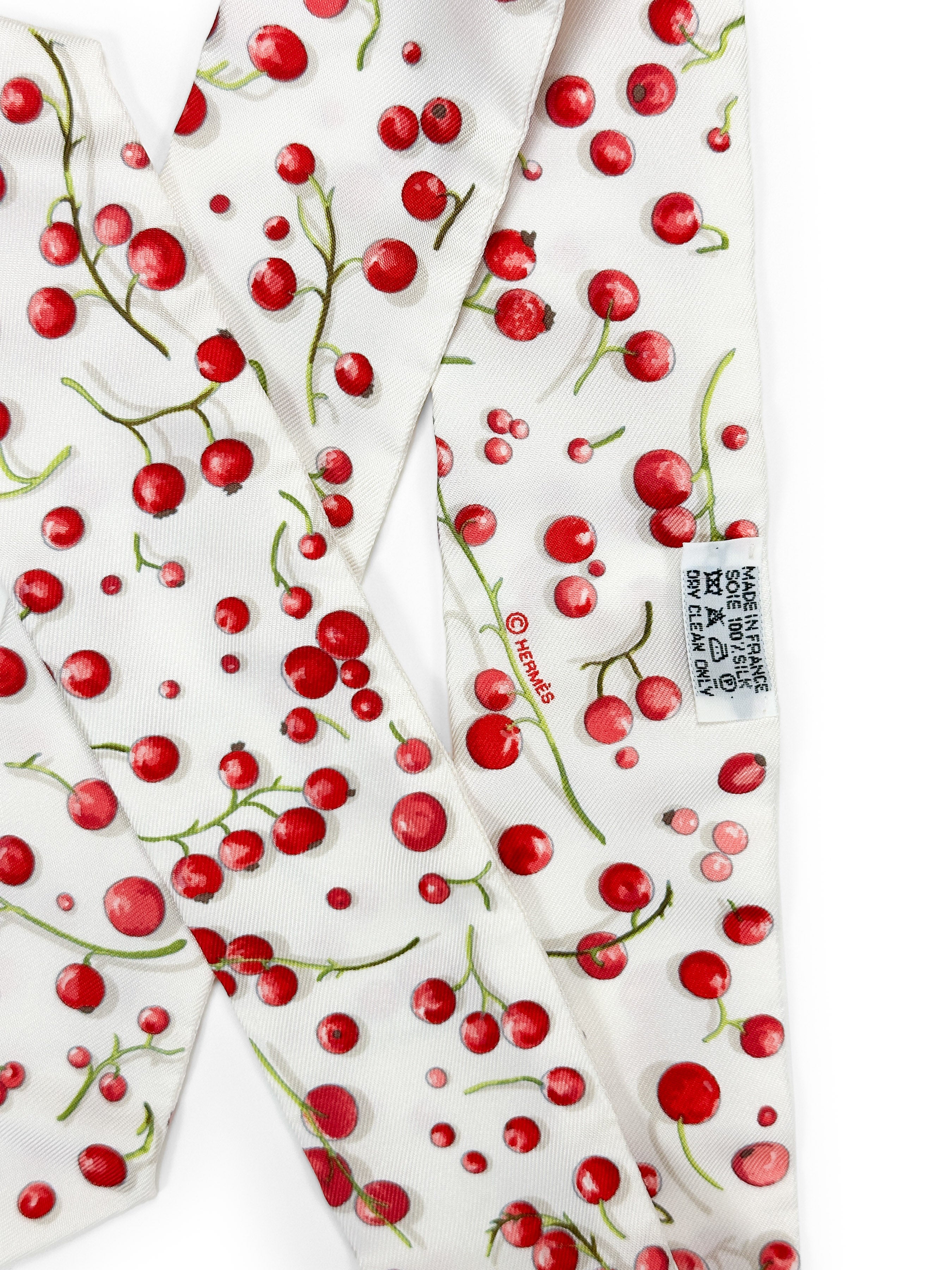 Hermès Red Berries Twilly