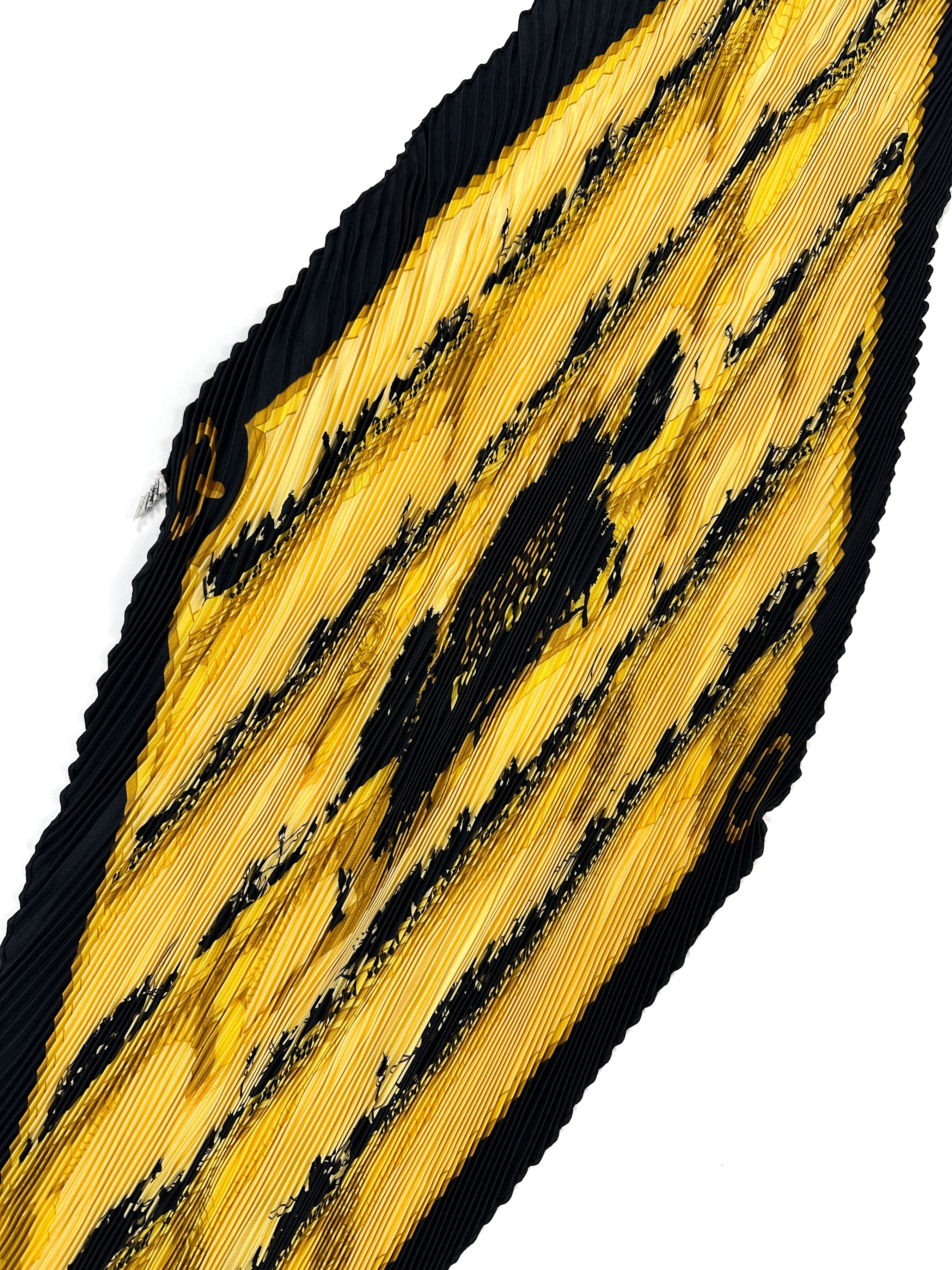 Hermès Les Ponts de Paris Plissé 90