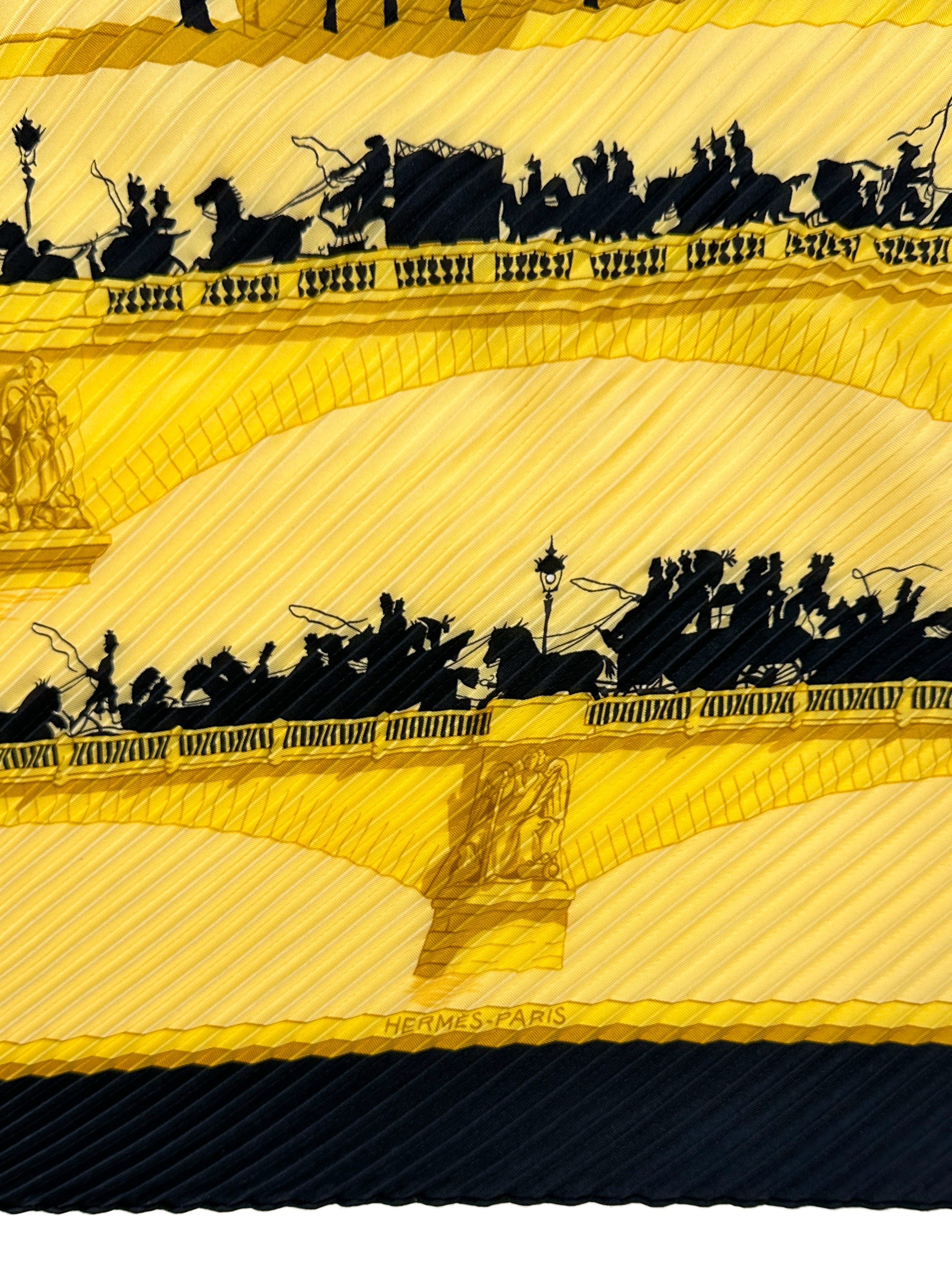 Hermès Les Ponts de Paris Plissé 90