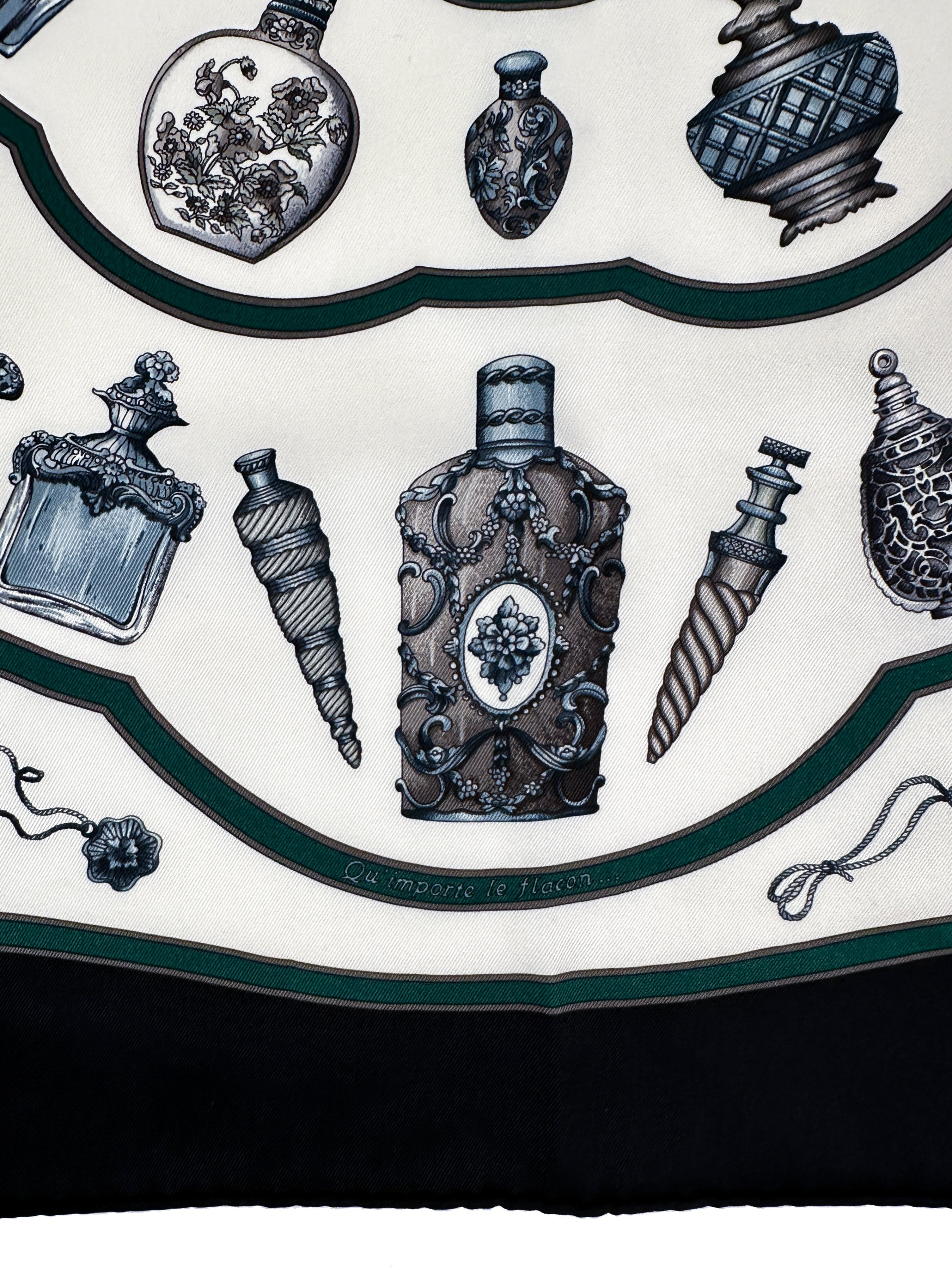 Hermès Flacons Bandana 55