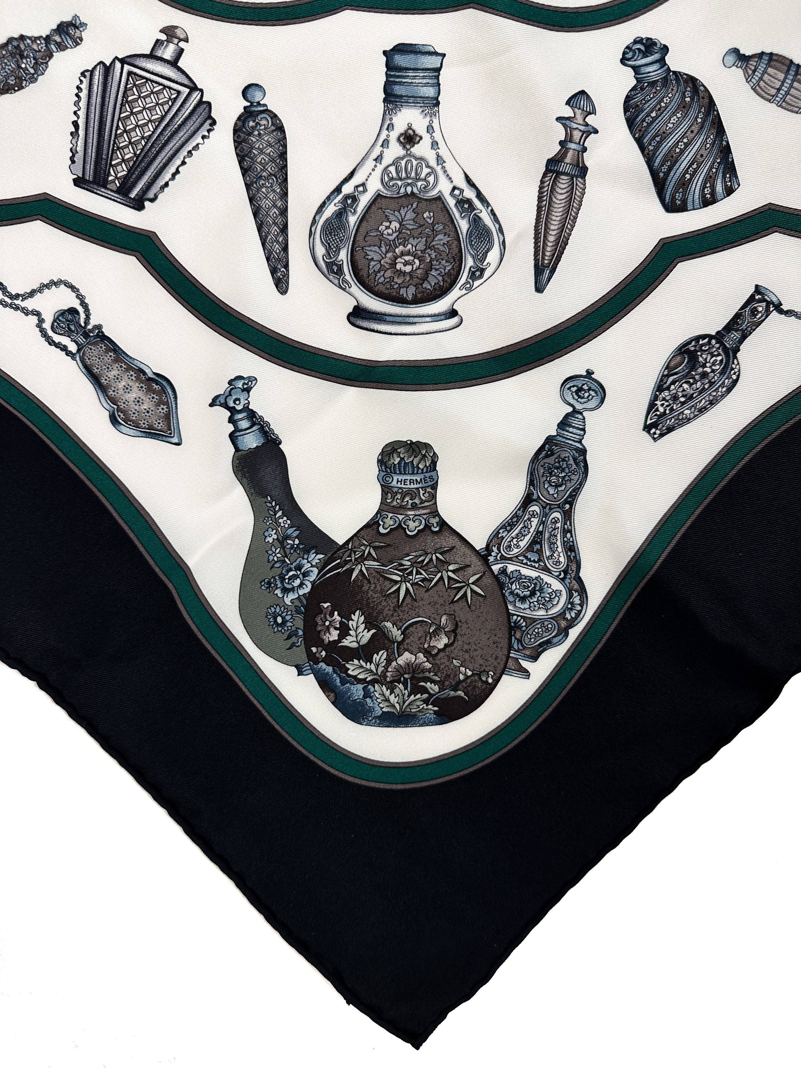 Hermès Flacons Bandana 55