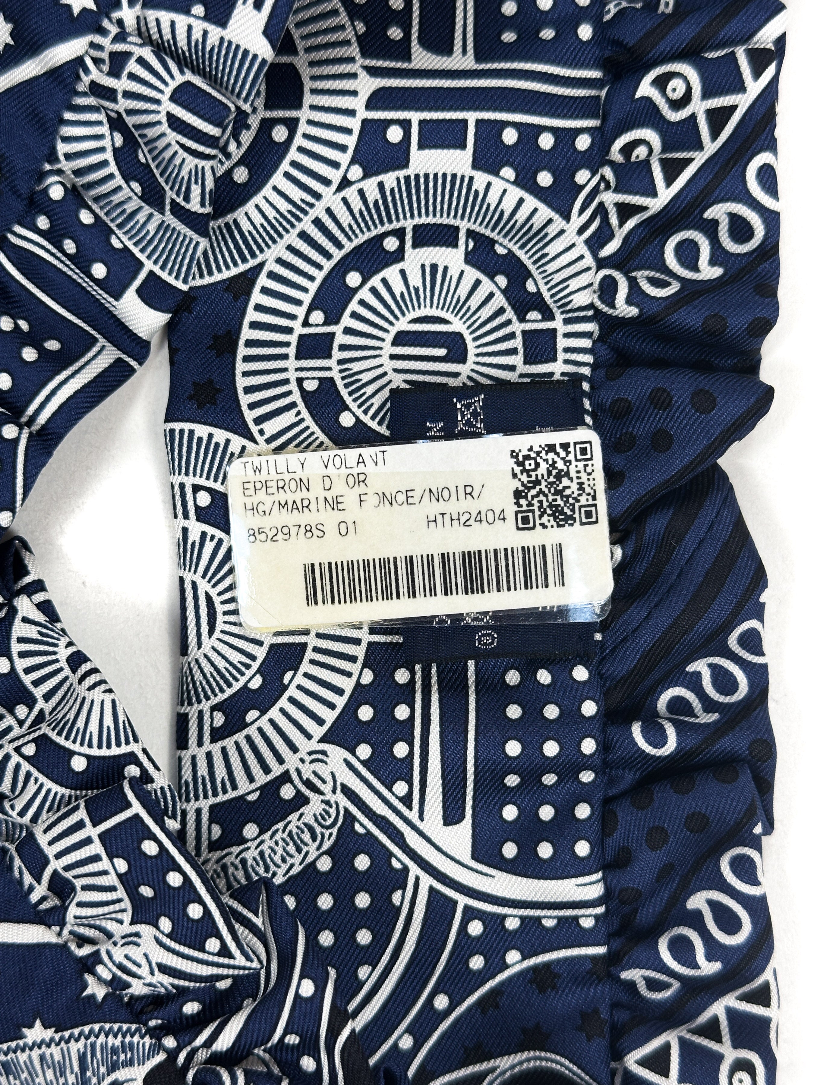 Hermès Eperon D'Or Bandana Twilly Volant