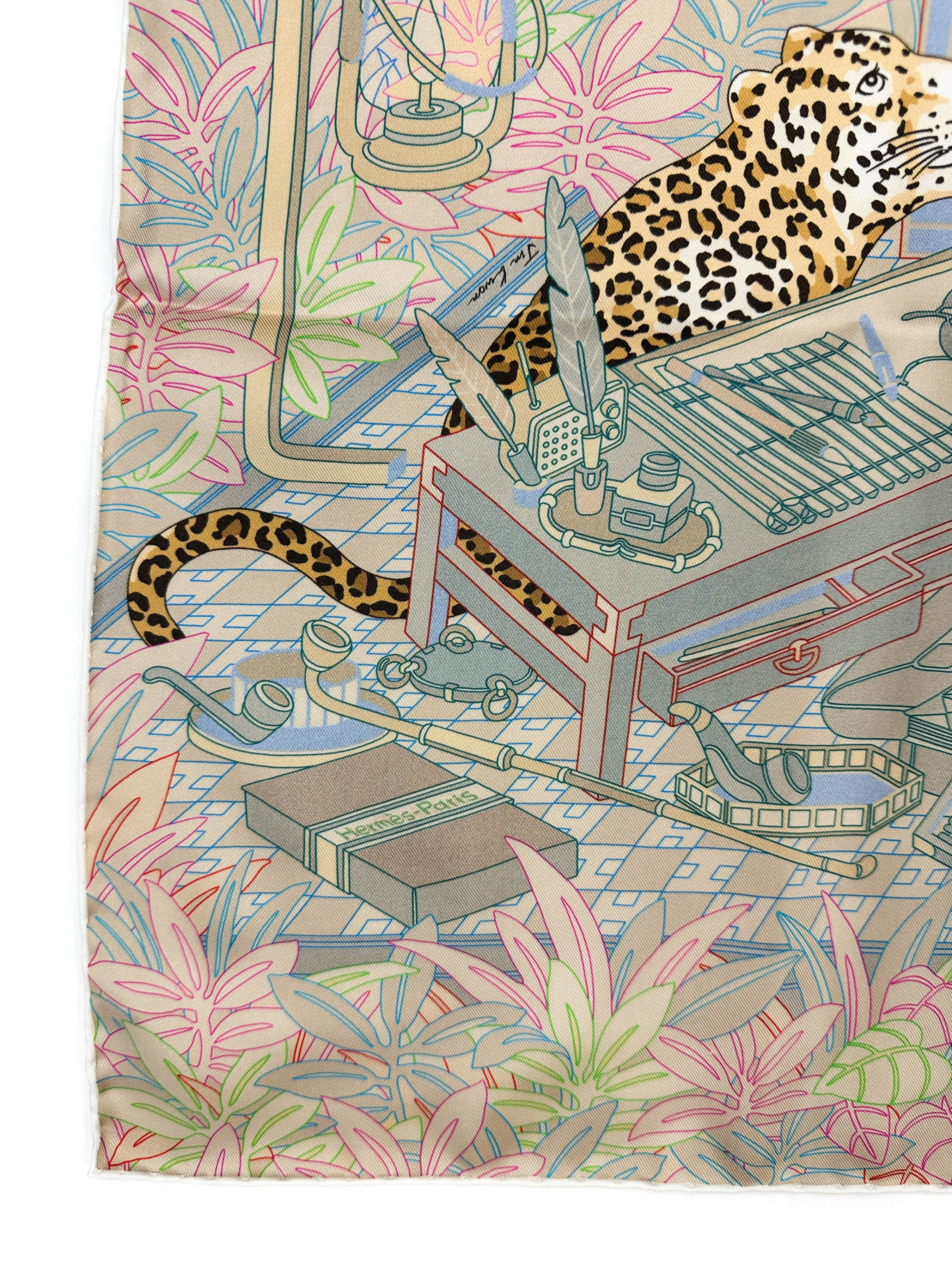 Hermès Douze Leopards Double Face 90