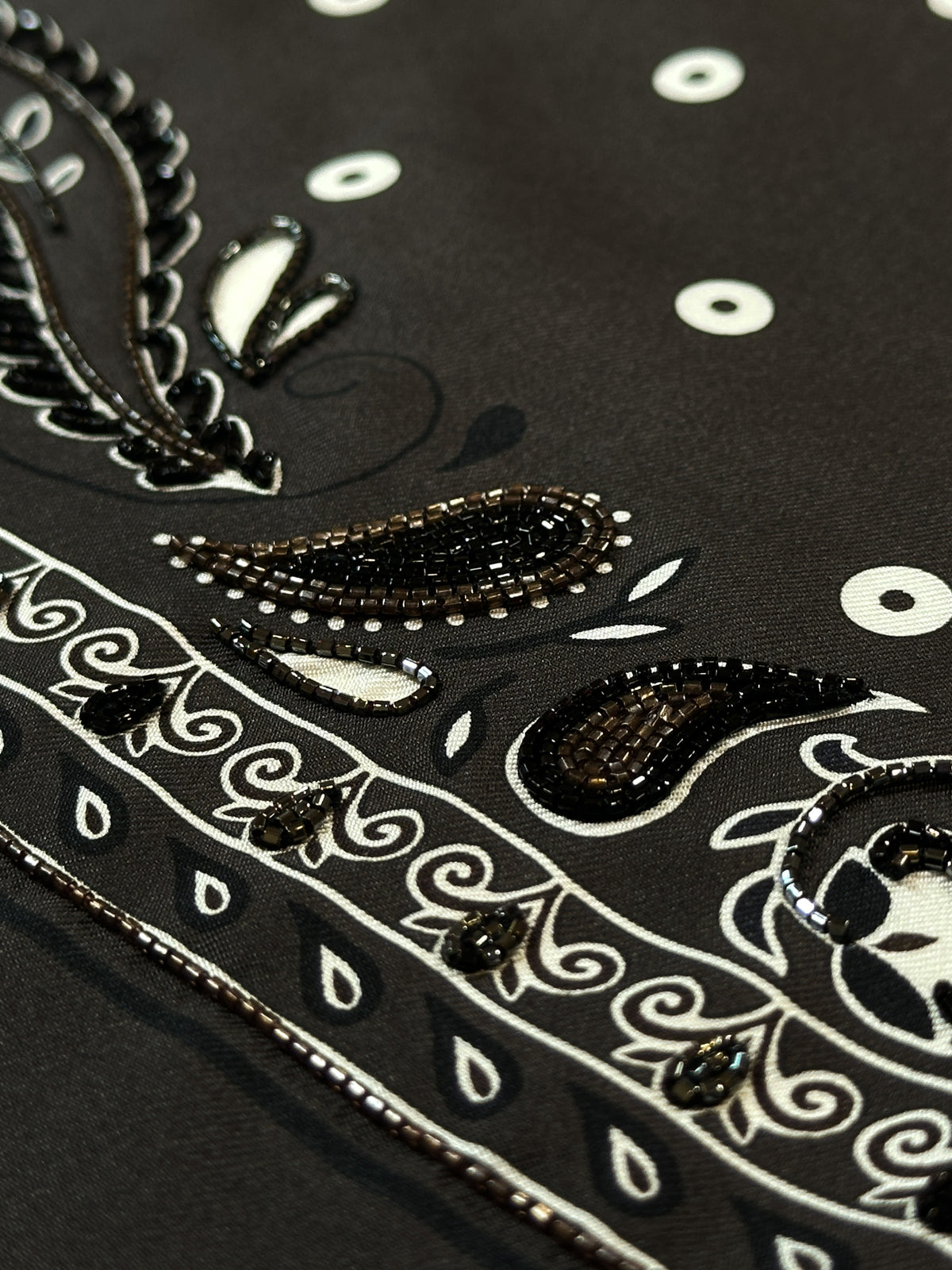 Hermès Guépards Beaded Exceptional 90