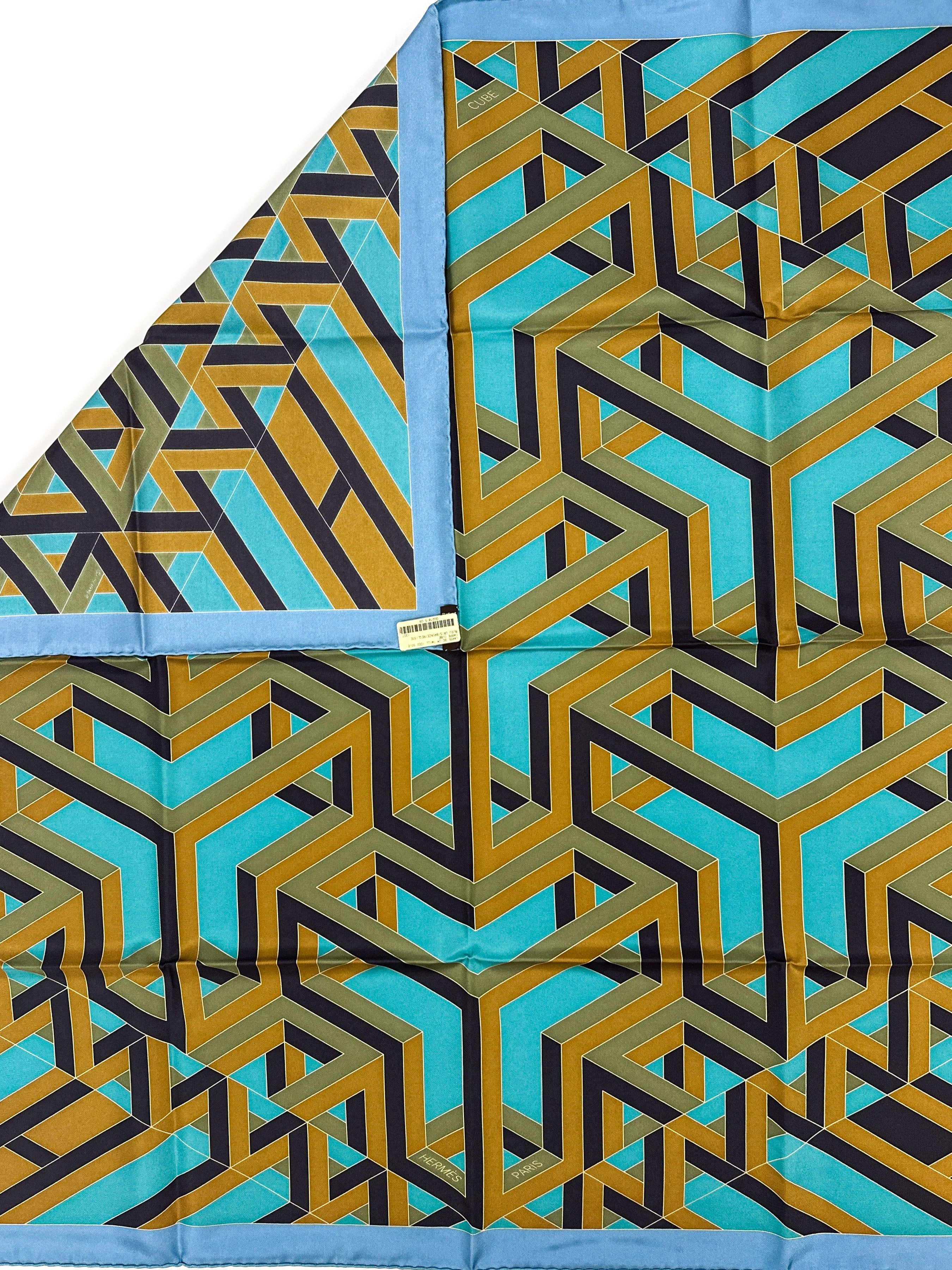 Hermès Carré Cube 90