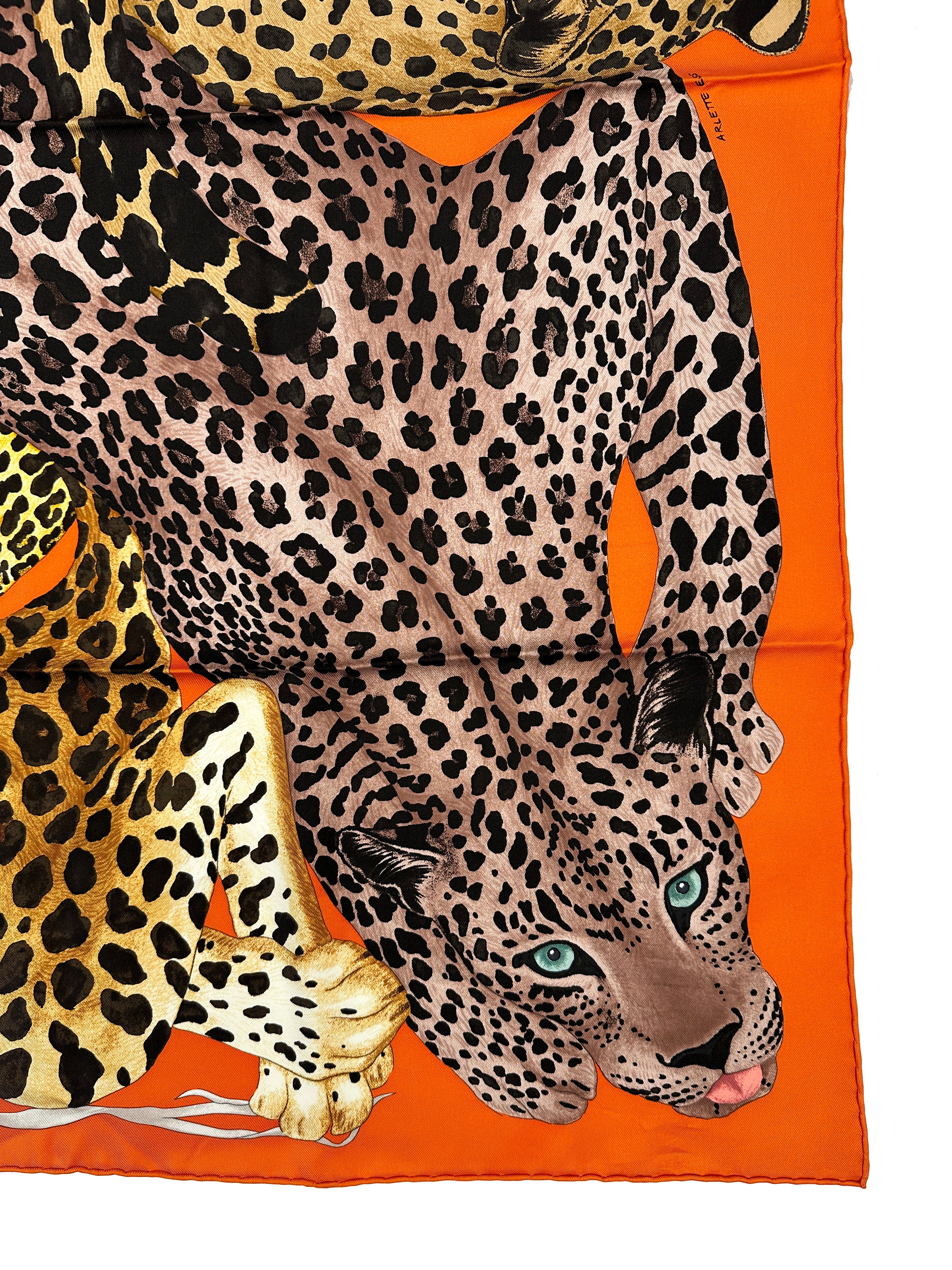 Hermès Lazy Leopardesses 90