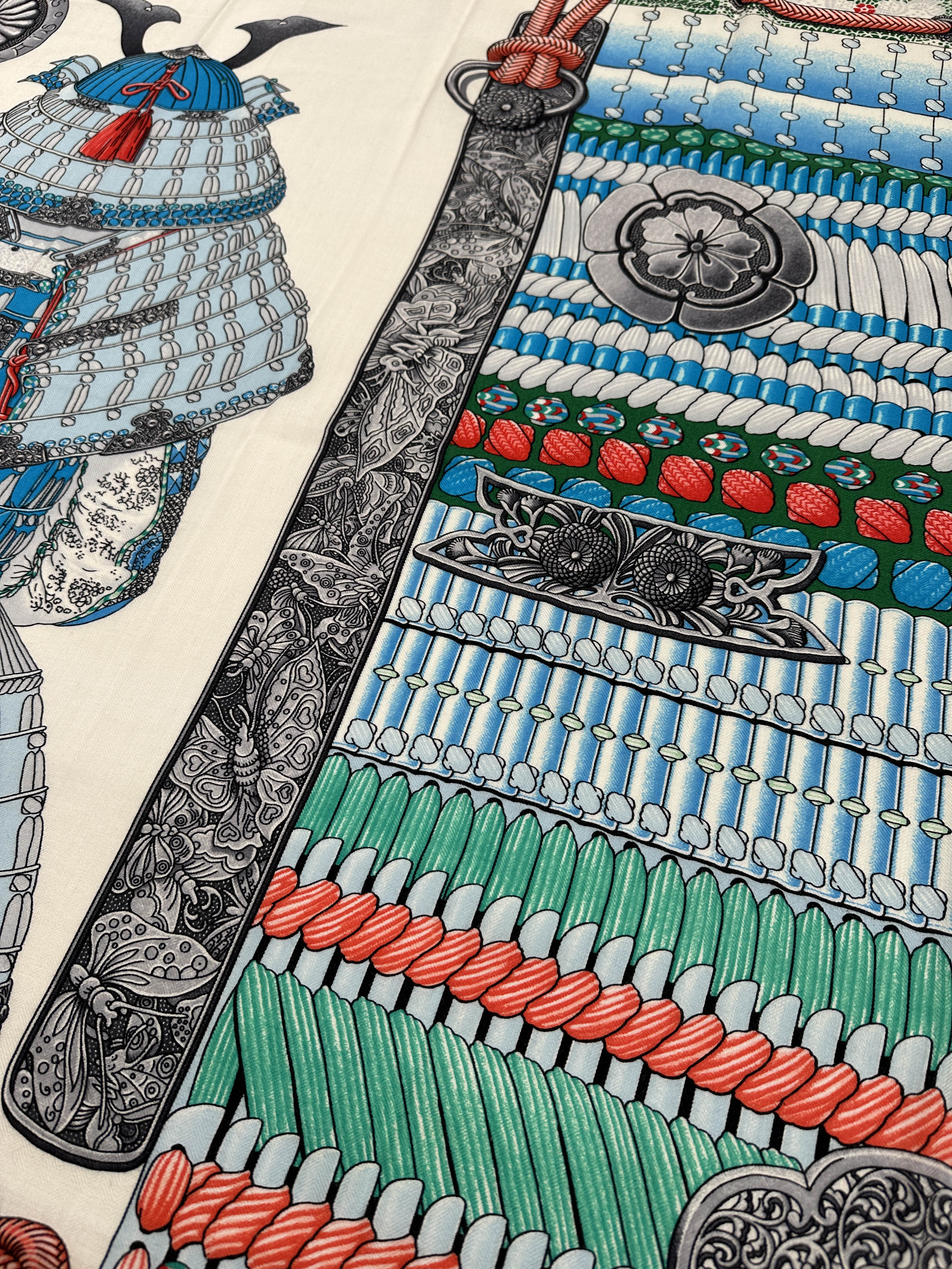 Hermès Parures de Samourais Cashmere Silk 140